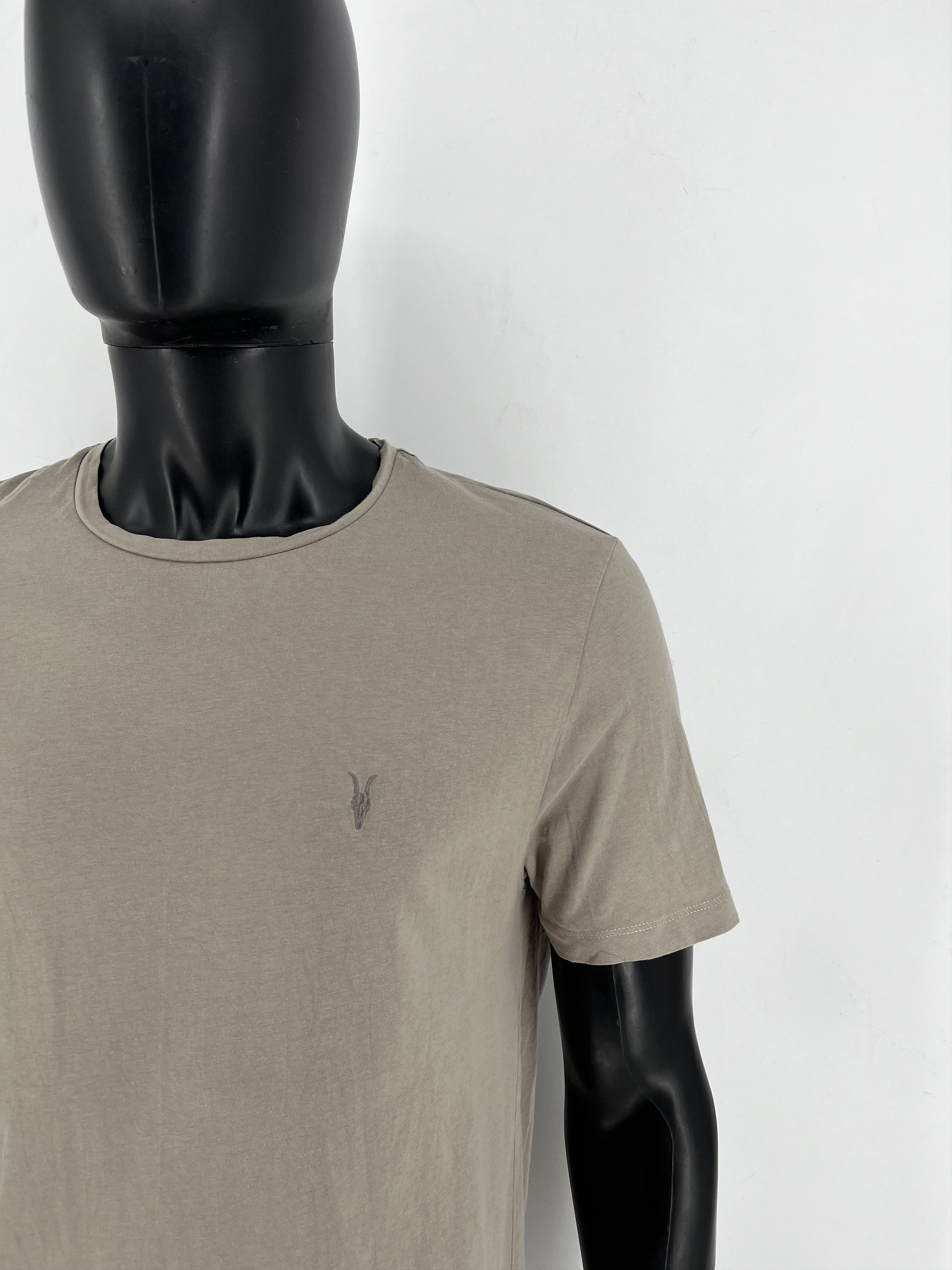 Allsaints Vintage Y2K Allsaints T-shirt luxury sportswear size XS Size US L / EU 52-54 / 3 - 6 Thumbnail