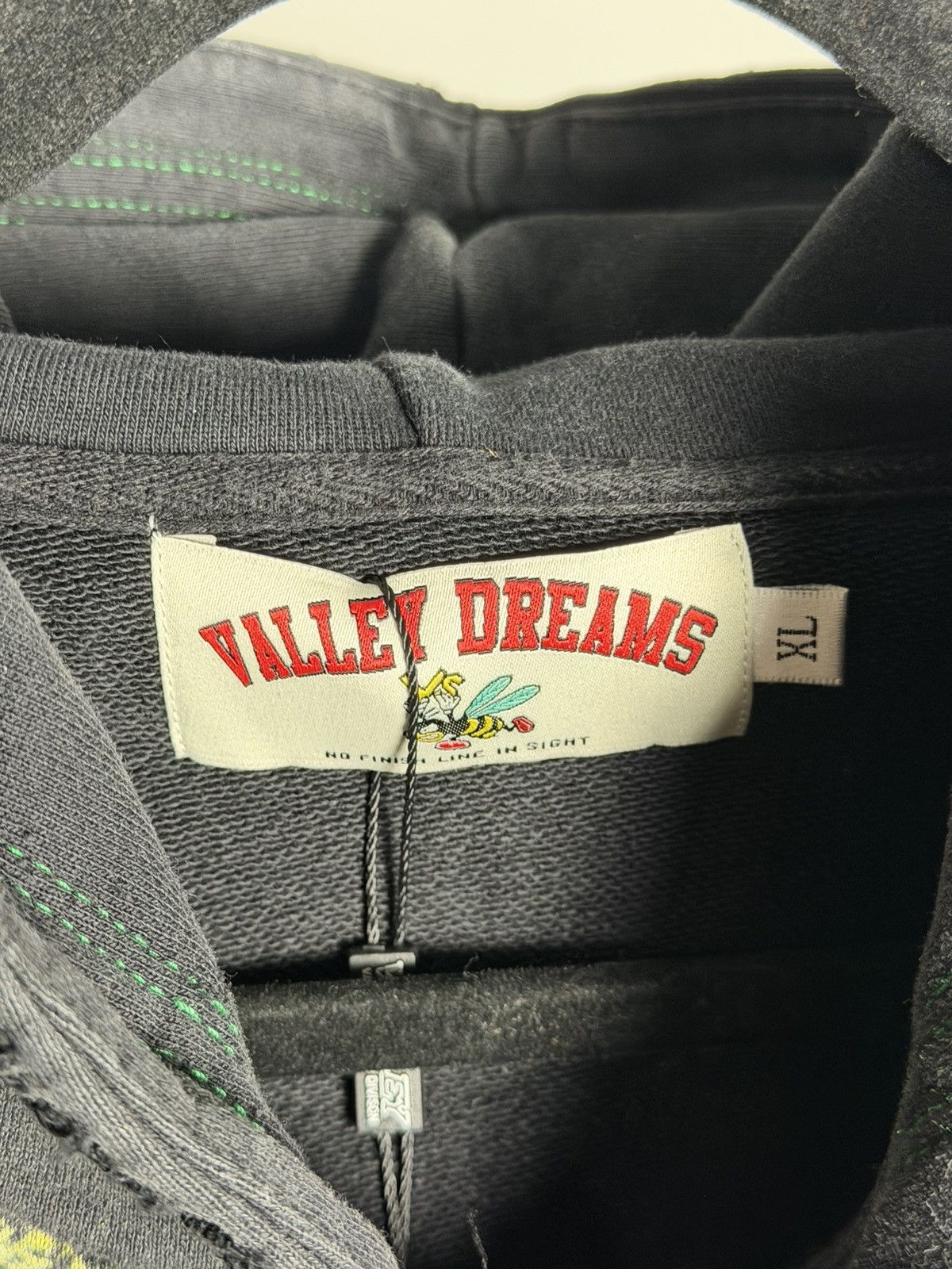 Vale Vale Forever Gravedigger Zip Up 'Black' Size US XL / EU 56 / 4 - 2 Thumbnail