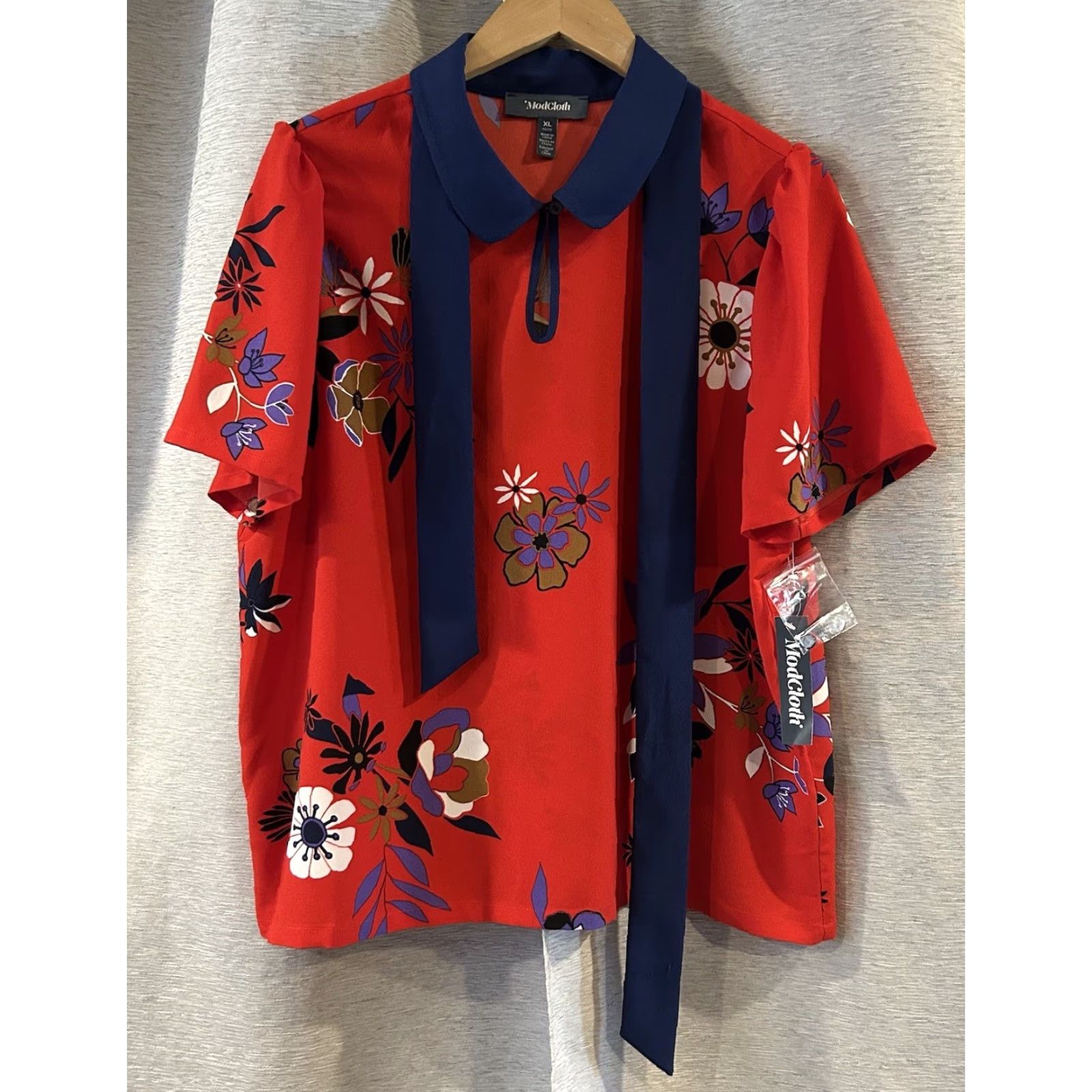 Vintage **ModCloth Red Floral Blouse XL** User: ModCloth Red Floral Blouse XL Size XL / US 12-14 / IT 48-50 - 2 Thumbnail