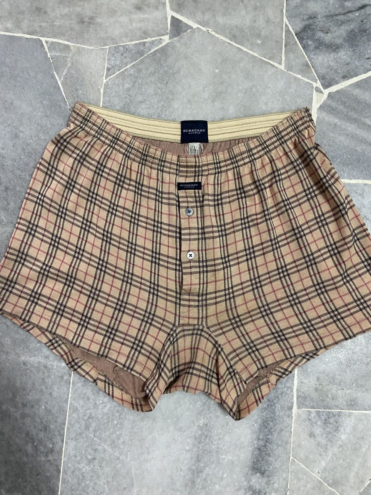 Burberry Vintage Burberry London Nova Check Shorts/Burberry Boxers Size US 32 / EU 48 - 1 Thumbnail