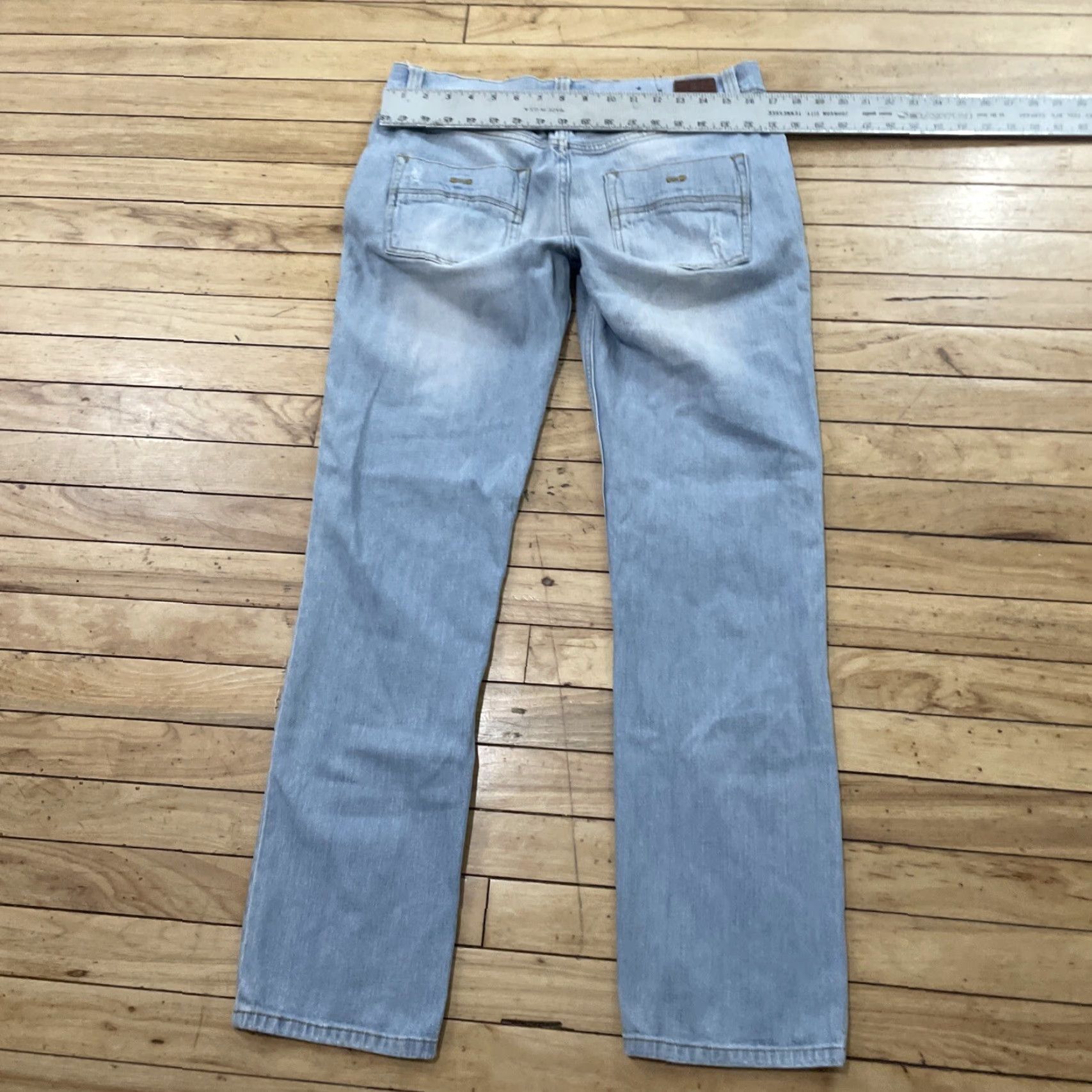 Rsq RSQ Jeans Men 32x32 London Skinny Light Blue Denim Distressed 5-Pocket 32 Inseam Slim Straight"} Size US 32 / EU 48 - 7 Thumbnail