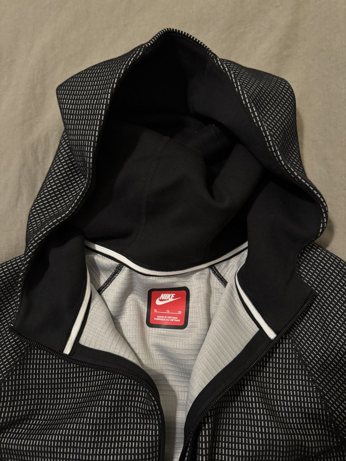 Nike Nike Tech Fleece Zip Hoodie – Black/Grey Grid Pattern Size US XL / EU 56 / 4 - 3 Thumbnail