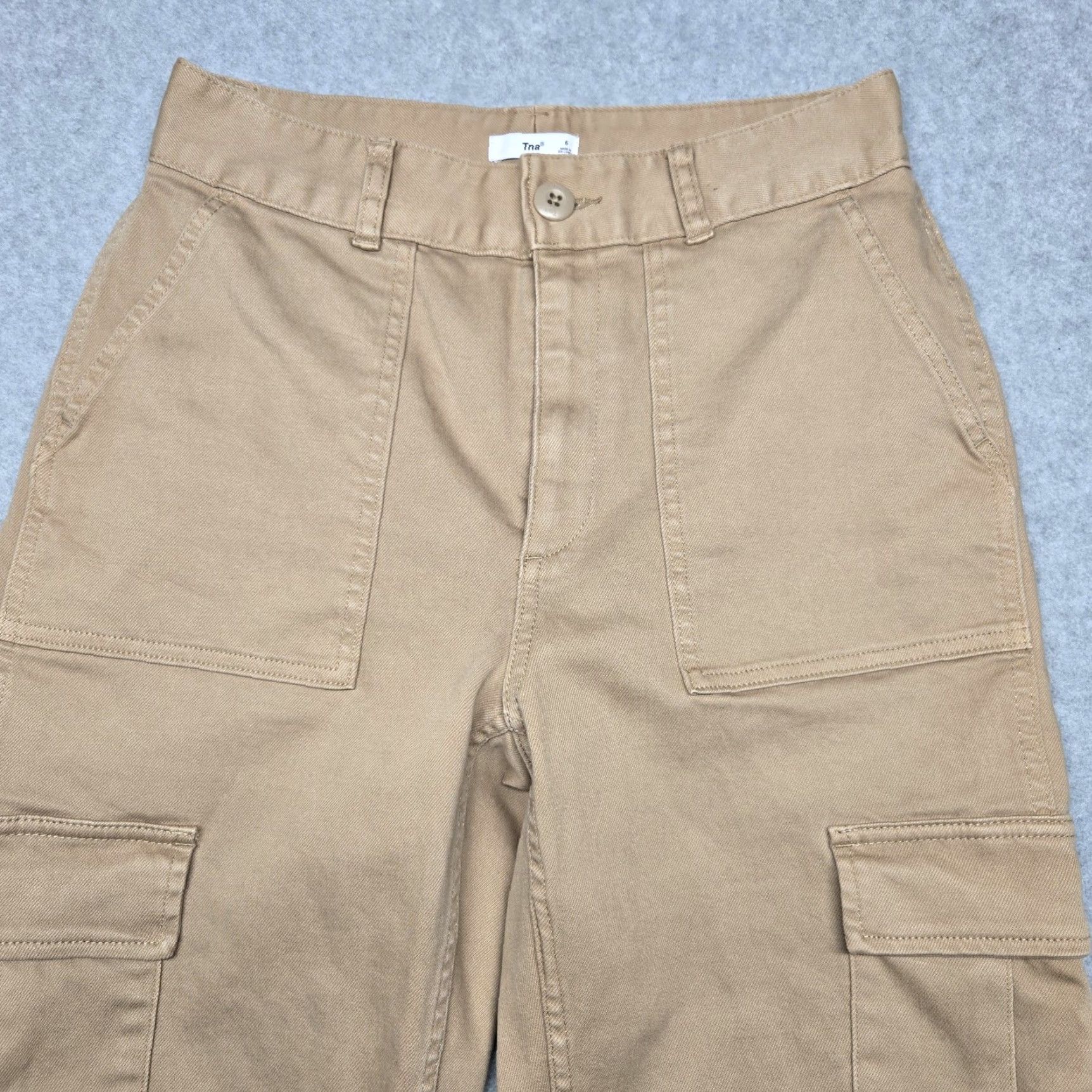 TNA VINTAGE? No. Tna Pants Womens 6 Cargo High Rise Straight Leg Utility Stretch Casual Beige/ Tan Cotton Spandex Twill Size 28" / US 6 / IT 42 - 4 Thumbnail