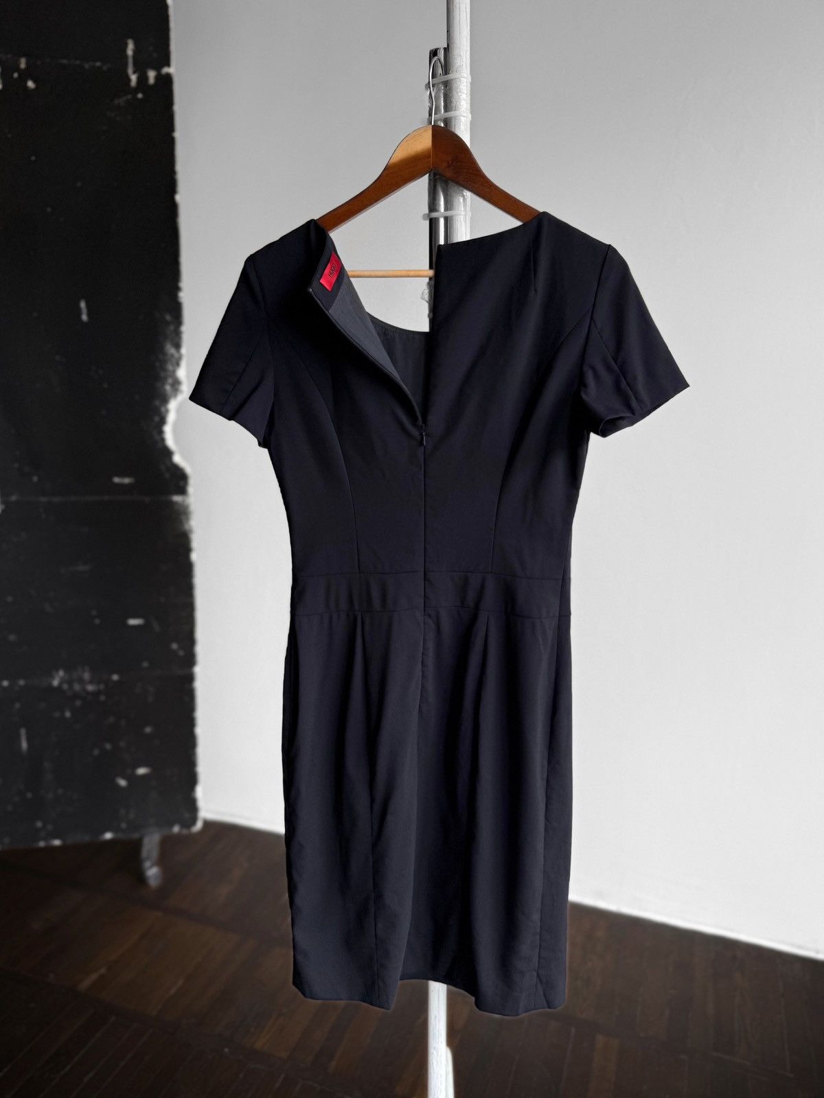 Hugo Boss Hugo Boss Hugo Womens Navy Blue Short Sleeve Shift Dress Size S / US 4 / IT 40 - 2 Thumbnail