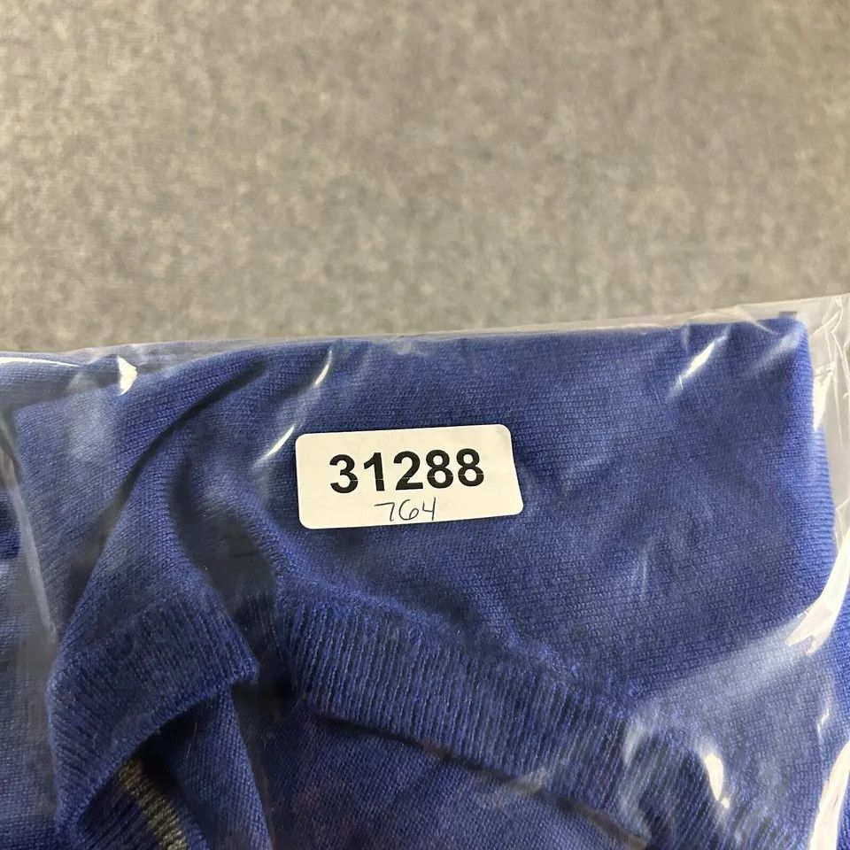 Jos. A. Bank Jos A Bank Sweater Mens XL V-Neck Traveler 100% Merino Wool Size US XL / EU 56 / 4 - 7 Thumbnail
