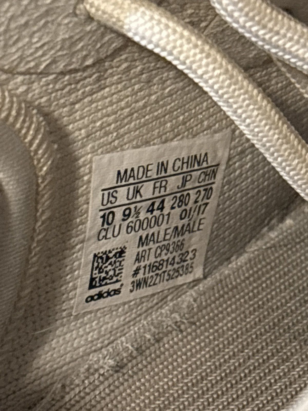 Yeezy Yeezy 350 V2 Cream Size US 10 / EU 43 - 7 Thumbnail