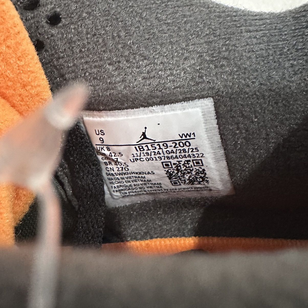Jordan Brand × Undefeated Air Jordan 4 Undefeated Retro SP (2025) Size US 9 / EU 42 - 11 Thumbnail