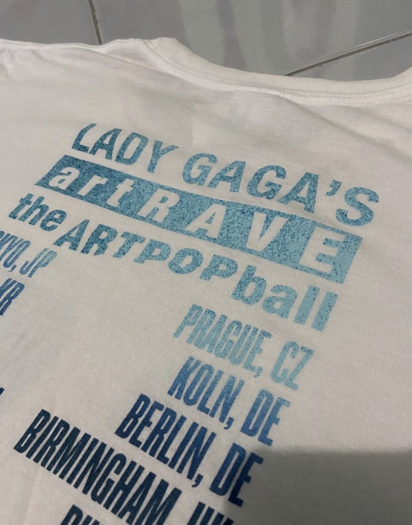 Band Tees × Vintage Vintage Lady Gaga Tour Tee Size US M / EU 48-50 / 2 - 11 Thumbnail