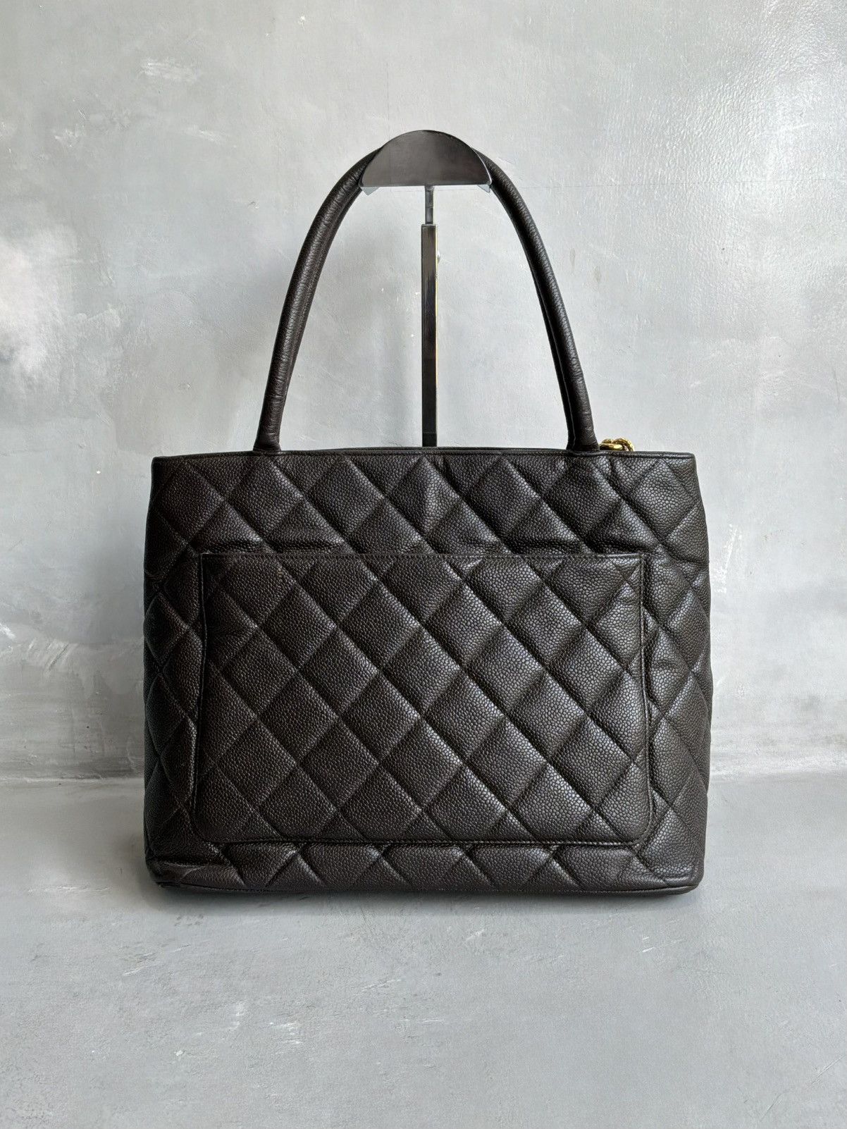 Chanel 2001 - Chanel Quilted Caviar Medallion Bag Size ONE SIZE - 2 Thumbnail