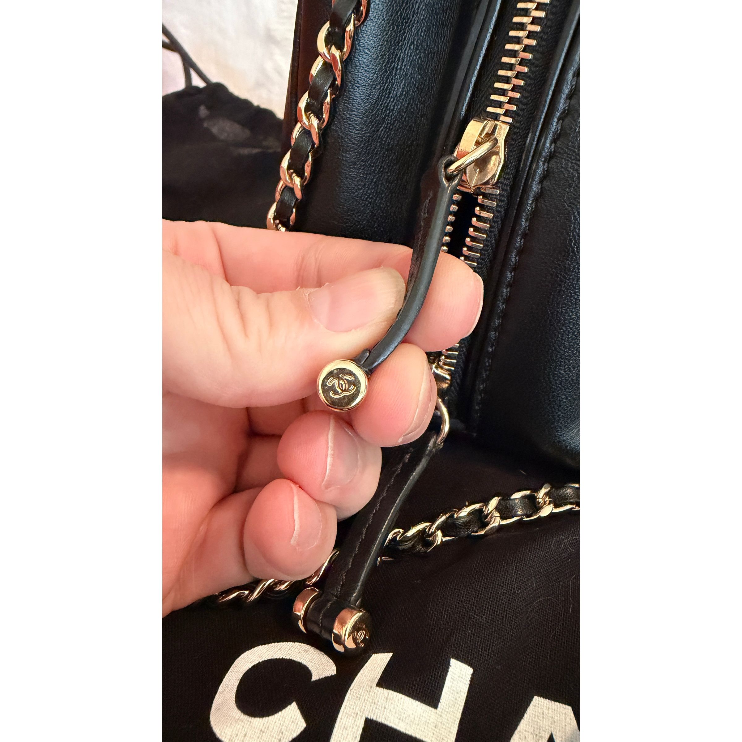 Chanel CHANEL BLACK QUILTED BOWLING CHAIN BAG Size ONE SIZE - 13 Thumbnail
