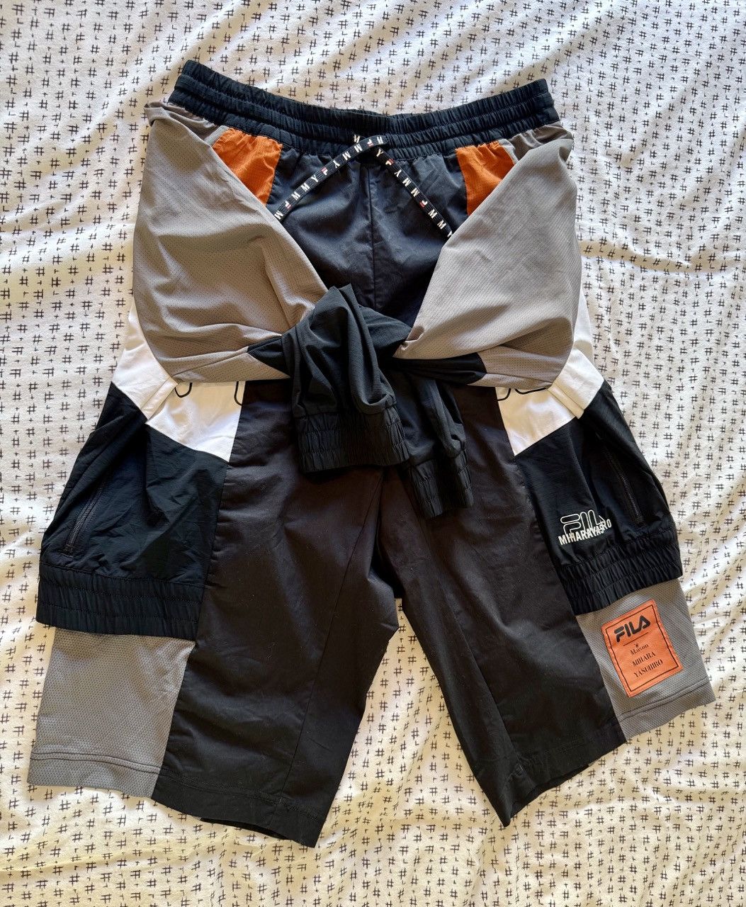 Fila × Maison MIHARA YASUHIRO Short Deportivo de Lujo Estilo Patchwork Size US 34 / EU 50 - 2 Thumbnail