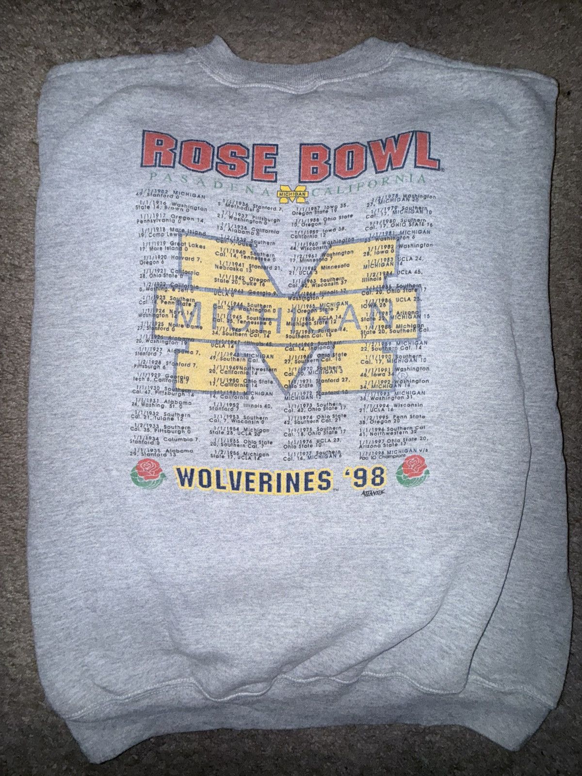 Fruit Of The Loom Vintage Michigan Rose Bowl sweatshirt Size US L / EU 52-54 / 3 - 2 Thumbnail