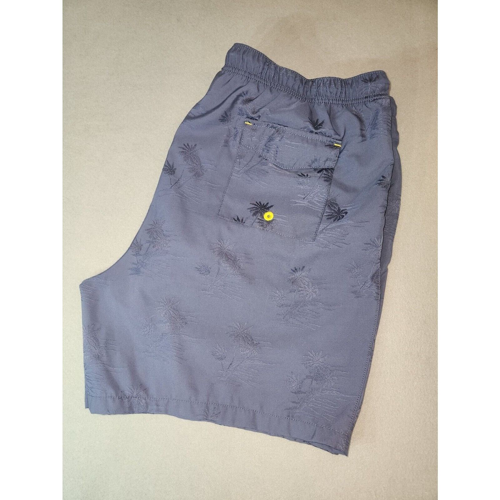 Tommy Bahama Tommy Bahama Board Shorts Men’s 2XL Blue Swim Trunks Mesh Size US 44 / EU 60 - 1 Thumbnail