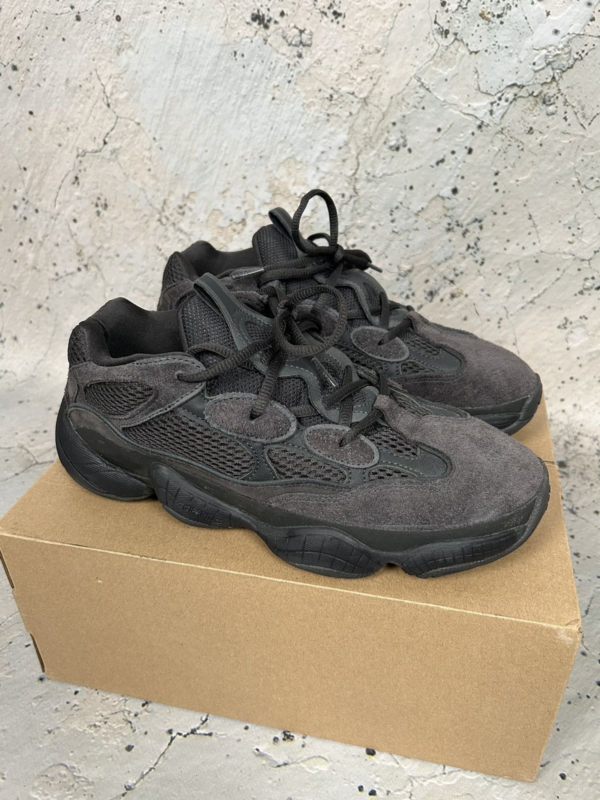 Adidas × Kanye West Yeezy 500 Utility Black Adidas Kanye West Hype Streetwear Size US 9 / EU 42 - 2 Thumbnail