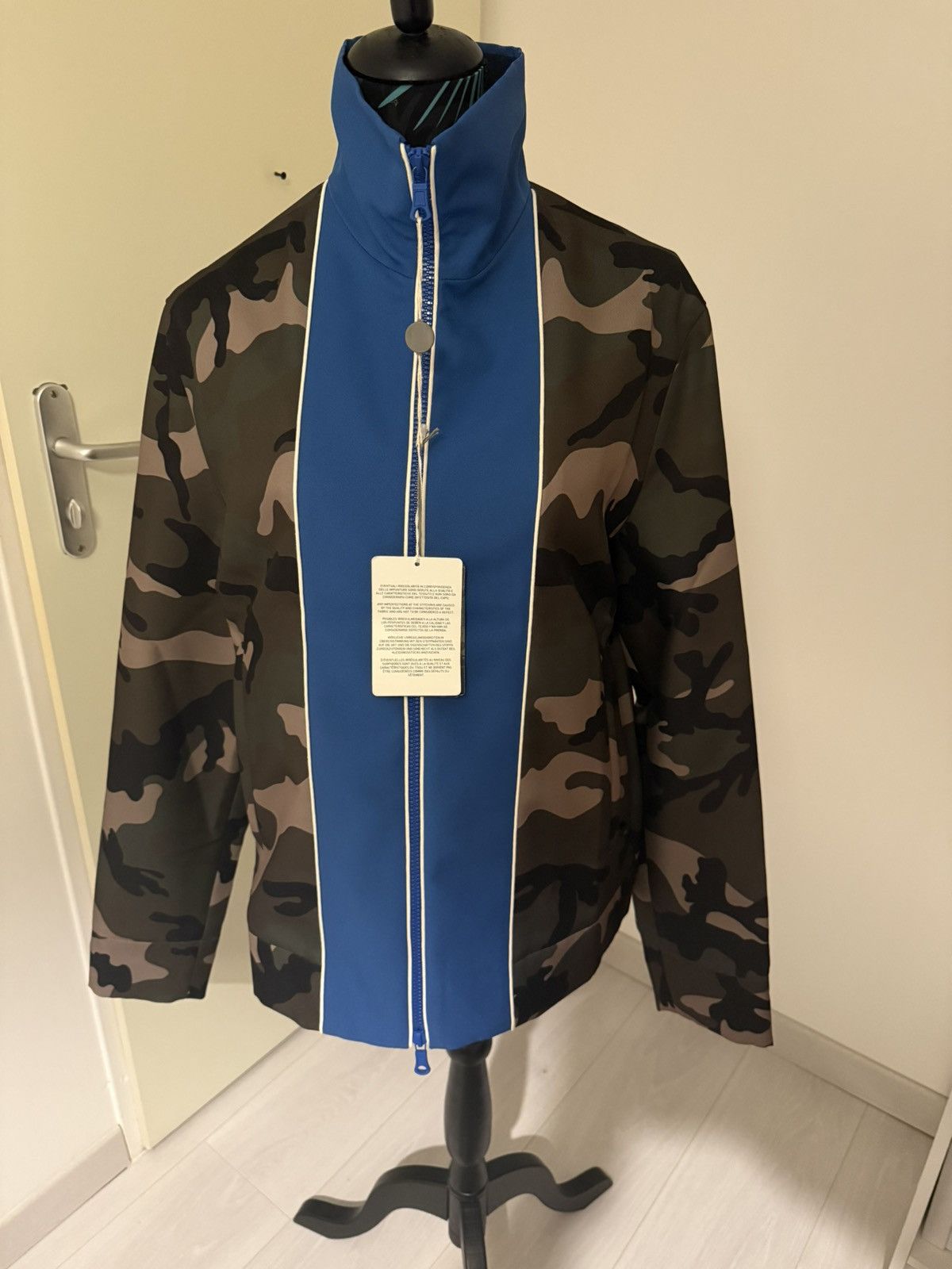 Valentino Valentino jacket Size 40L - 1 Thumbnail