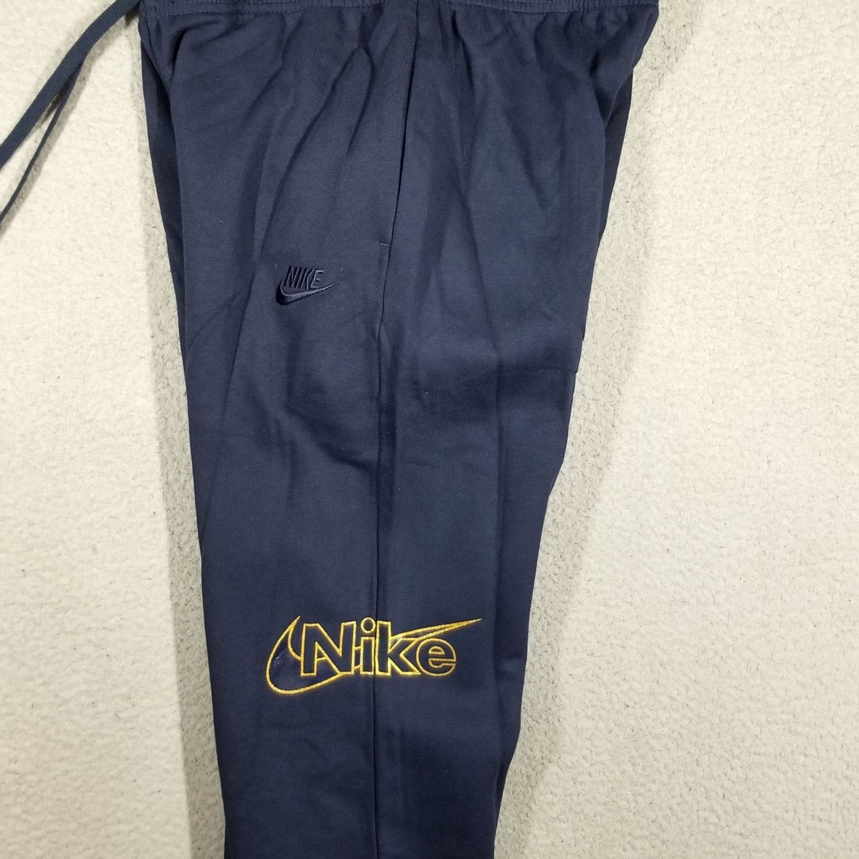 Nike Nike Women Jogger Pants XS? Size 28" / US 6 / IT 42 - 3 Thumbnail