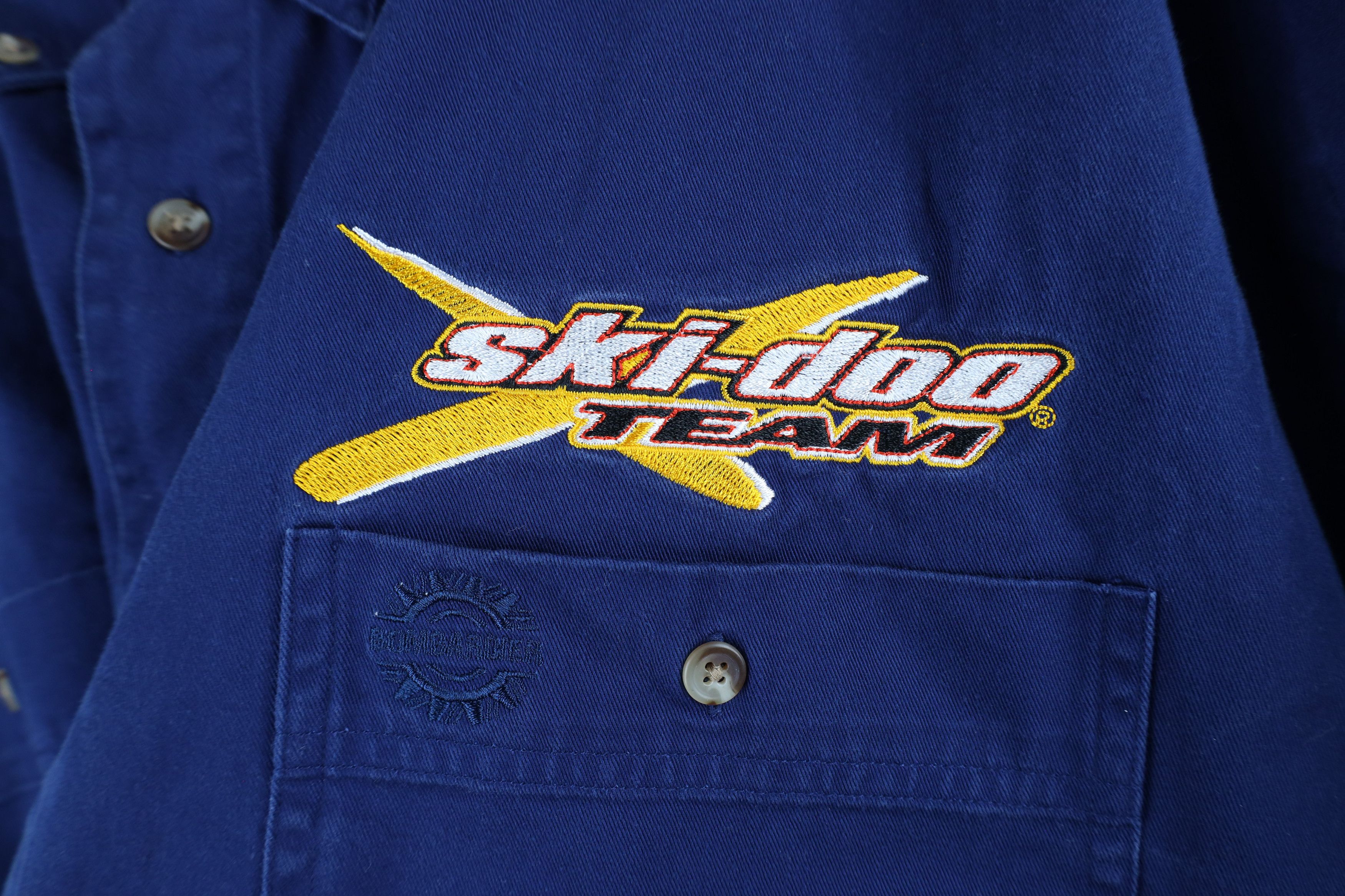 Vintage Vintage 90s Ski Doo Bombardier Racing Team Button Shirt Size US XL / EU 56 / 4 - 4 Thumbnail