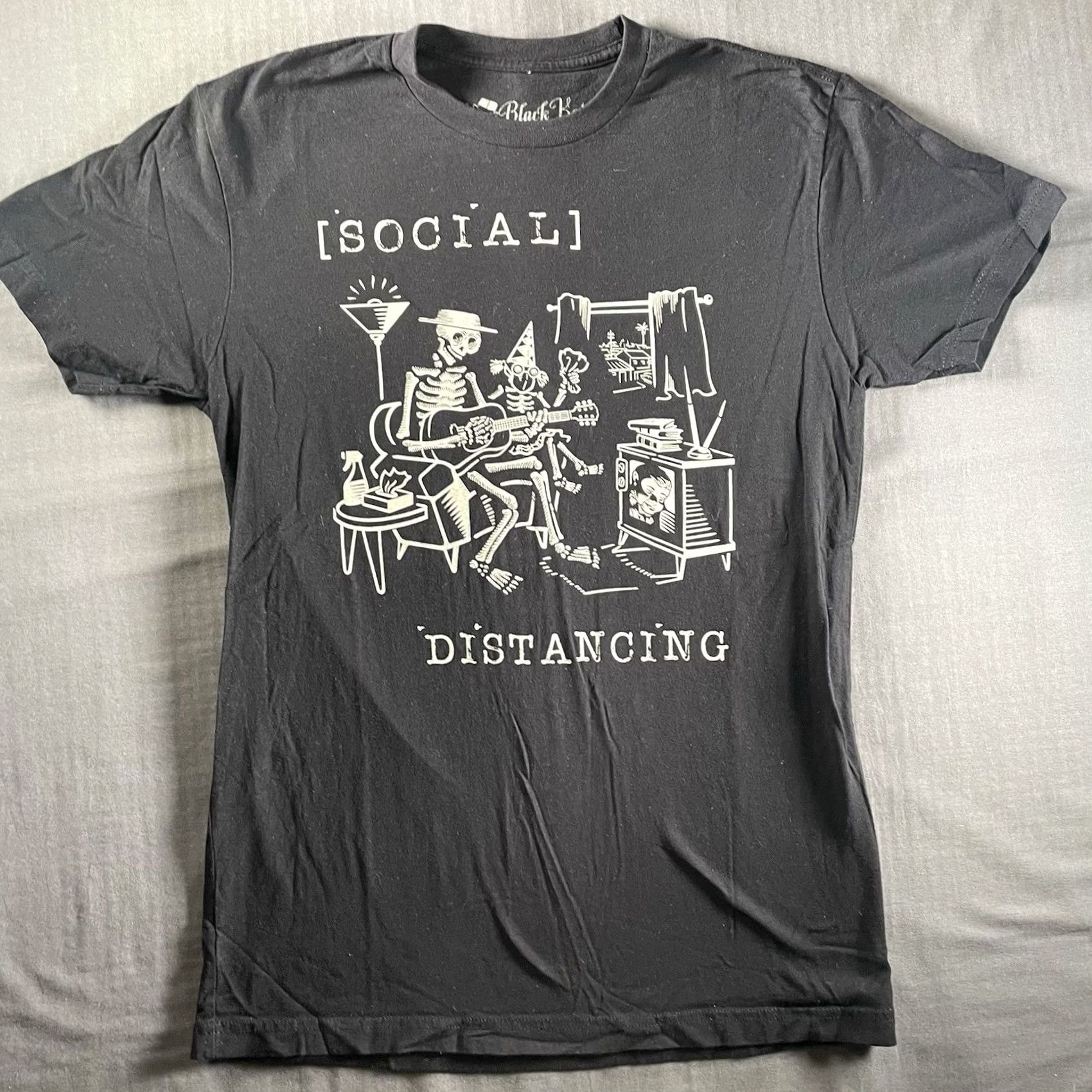 Vintage Social Distortion Shirt Men’s S Black Graphic Print Crew Neck T-Shirt Punk Skeleton Short Sleeve Cotton Size US S / EU 44-46 / 1 - 3 Thumbnail