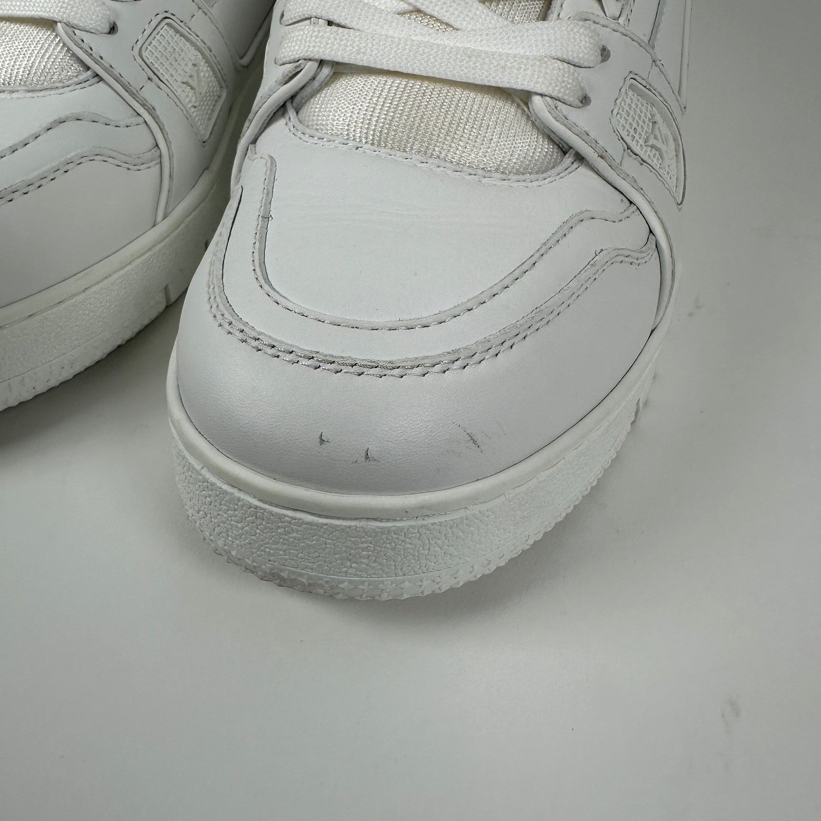 Louis Vuitton Louis Vuitton Triple White Trainer Size 7LV Size US 8 / EU 41 - 3 Thumbnail