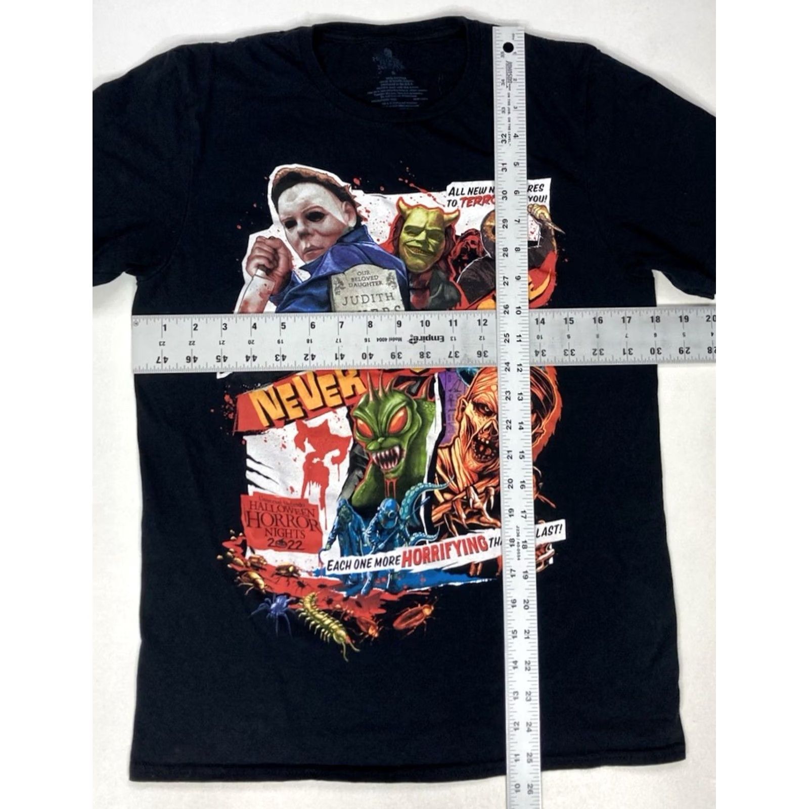 Vintage VINTAGE UNIVERSAL STUDIOS HOLLYWOOD Halloween Horror Nights Never Go Alone T-shirt Women Small Size S / US 4 / IT 40 - 5 Thumbnail