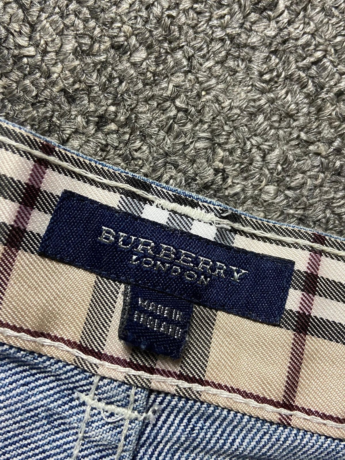 Burberry × Designer × Vintage Vintage Burberry London Nova Check Jeans (128) Size US 29 - 4 Thumbnail