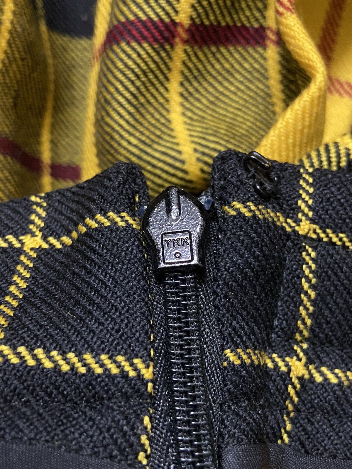 Designer × Gucci Gucci Embroidered Tartan Wool Wrapped Skirt Runway Size 26" / US 2 / IT 38 - 16 Thumbnail