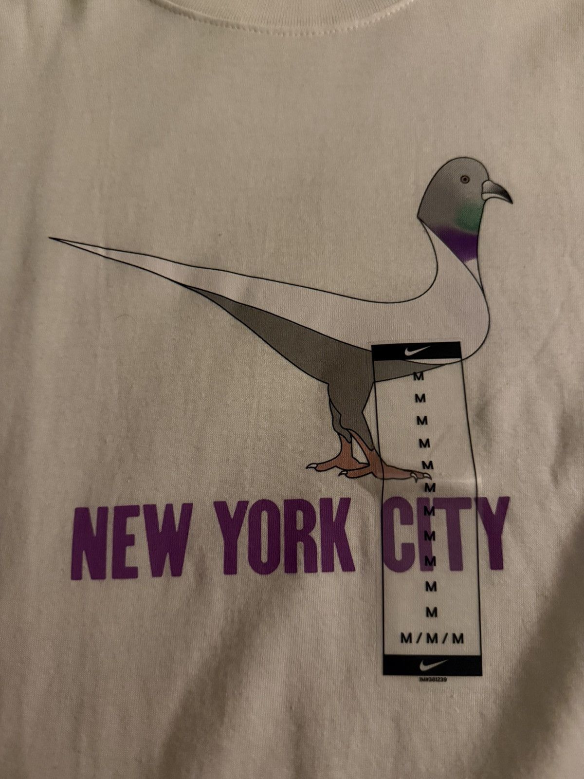 Nike Nike S/S New York City Pigeon Swoosh Shirt NWT 637586-10A Size US M / EU 48-50 / 2 - 2 Thumbnail