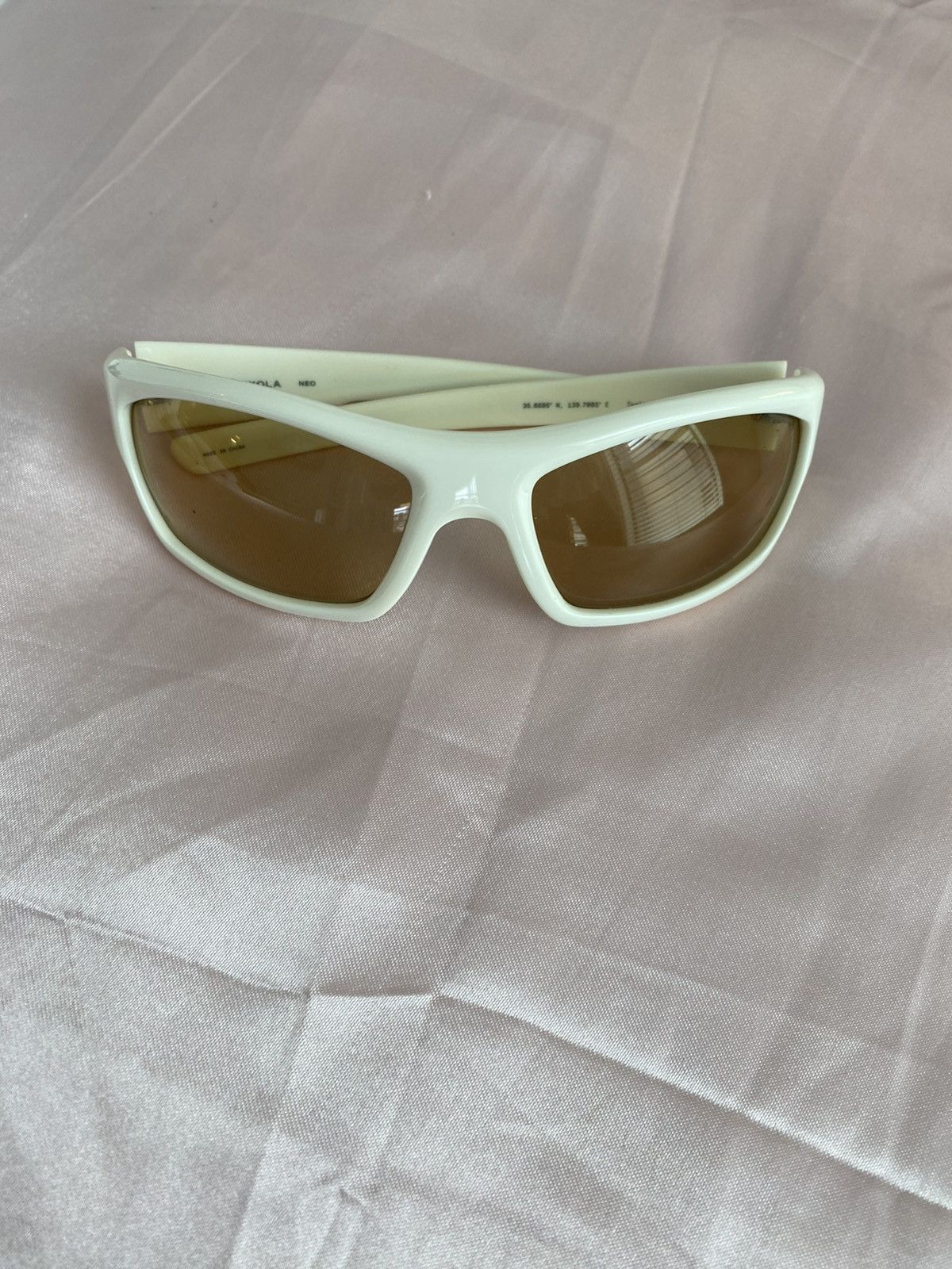 Lexxola Lexxola white neo sunglasses | Grailed display picture 2