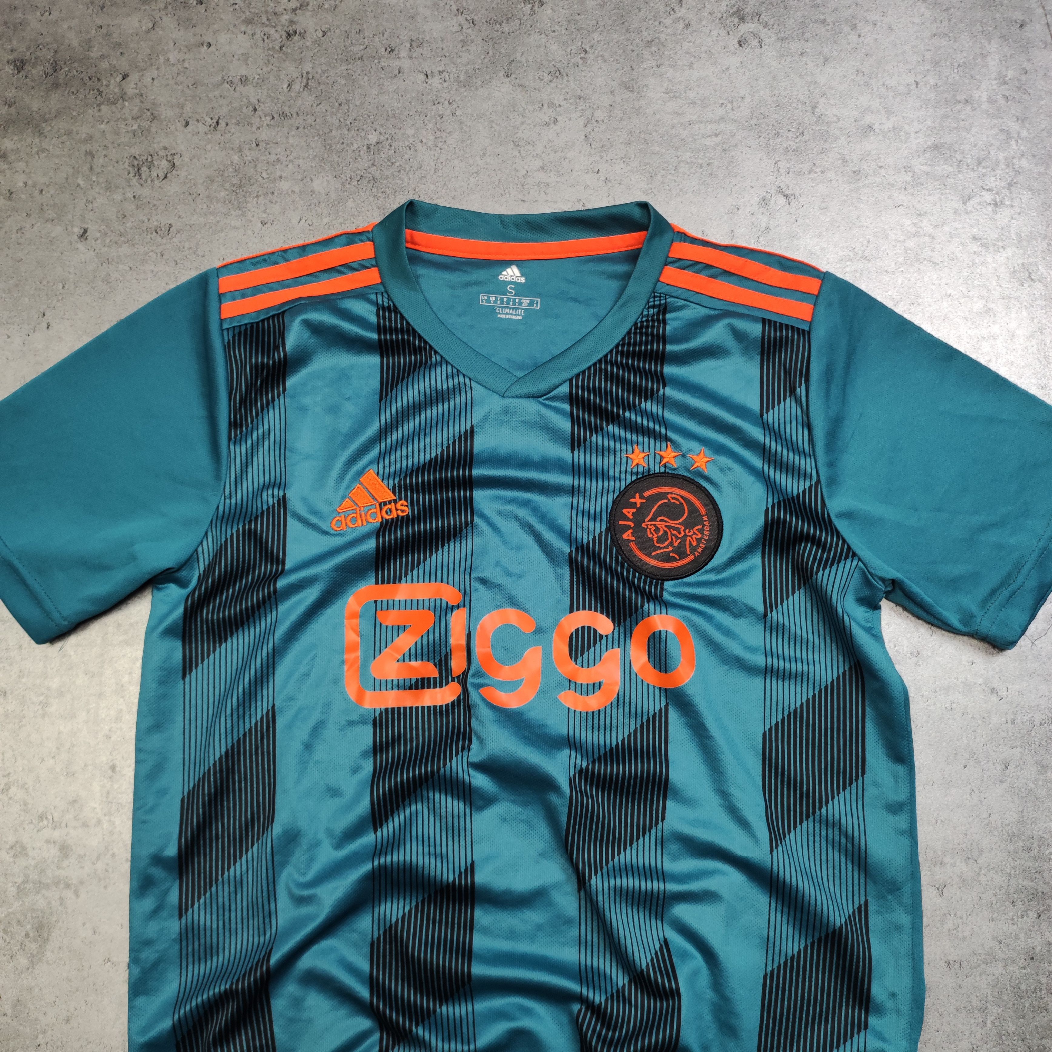 Adidas RARE Ajax Amsterdam x Adidas Football #10 Tadic Jersey Size US S / EU 44-46 / 1 - 4 Thumbnail