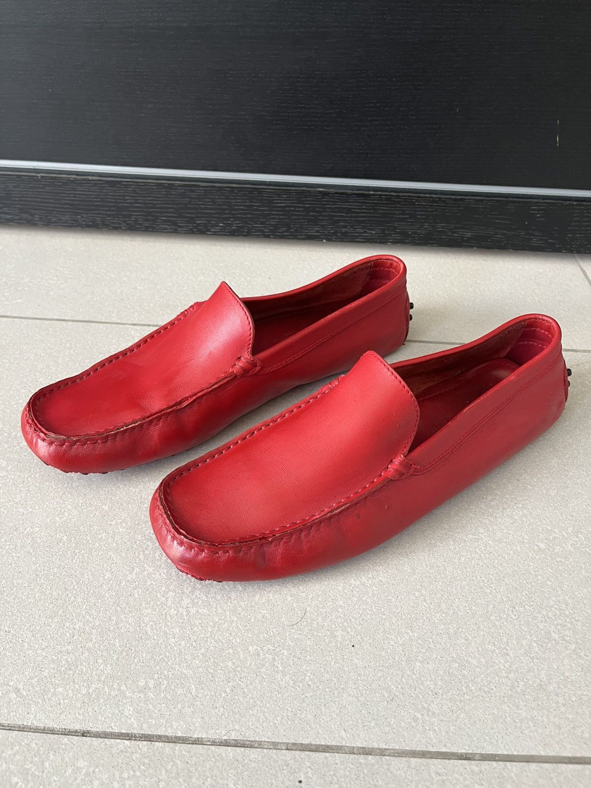 Tod's Tod’s ferrari red loafers 42 Size US 8.5 / EU 41-42 - 1 Thumbnail