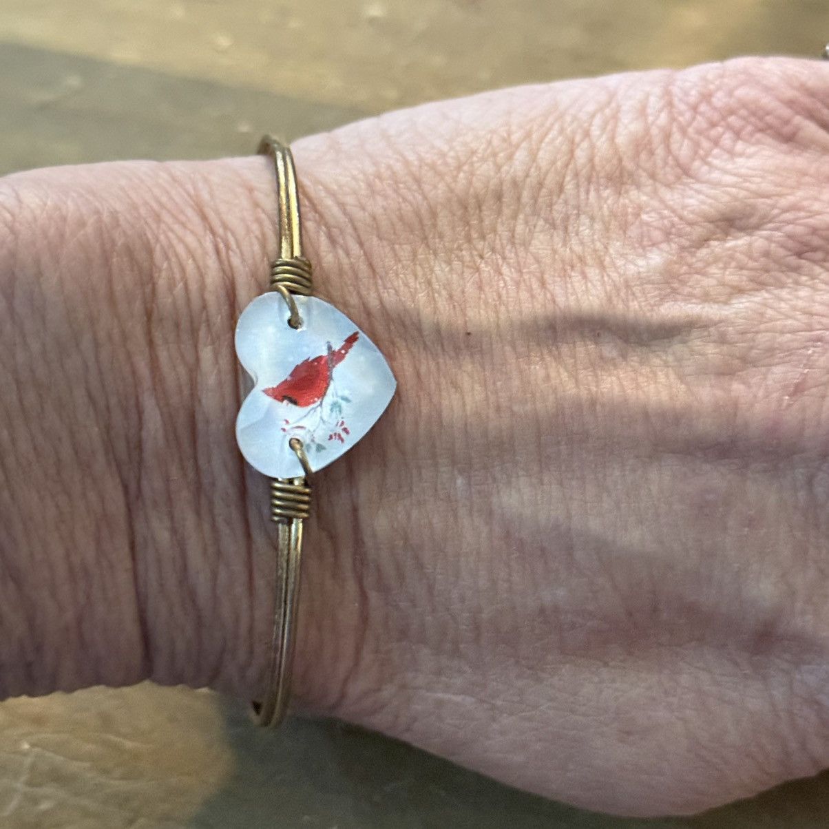 Other Luca + Danni gold crystal heart Cardinal bangle bracelet Size ONE SIZE - 2 Thumbnail