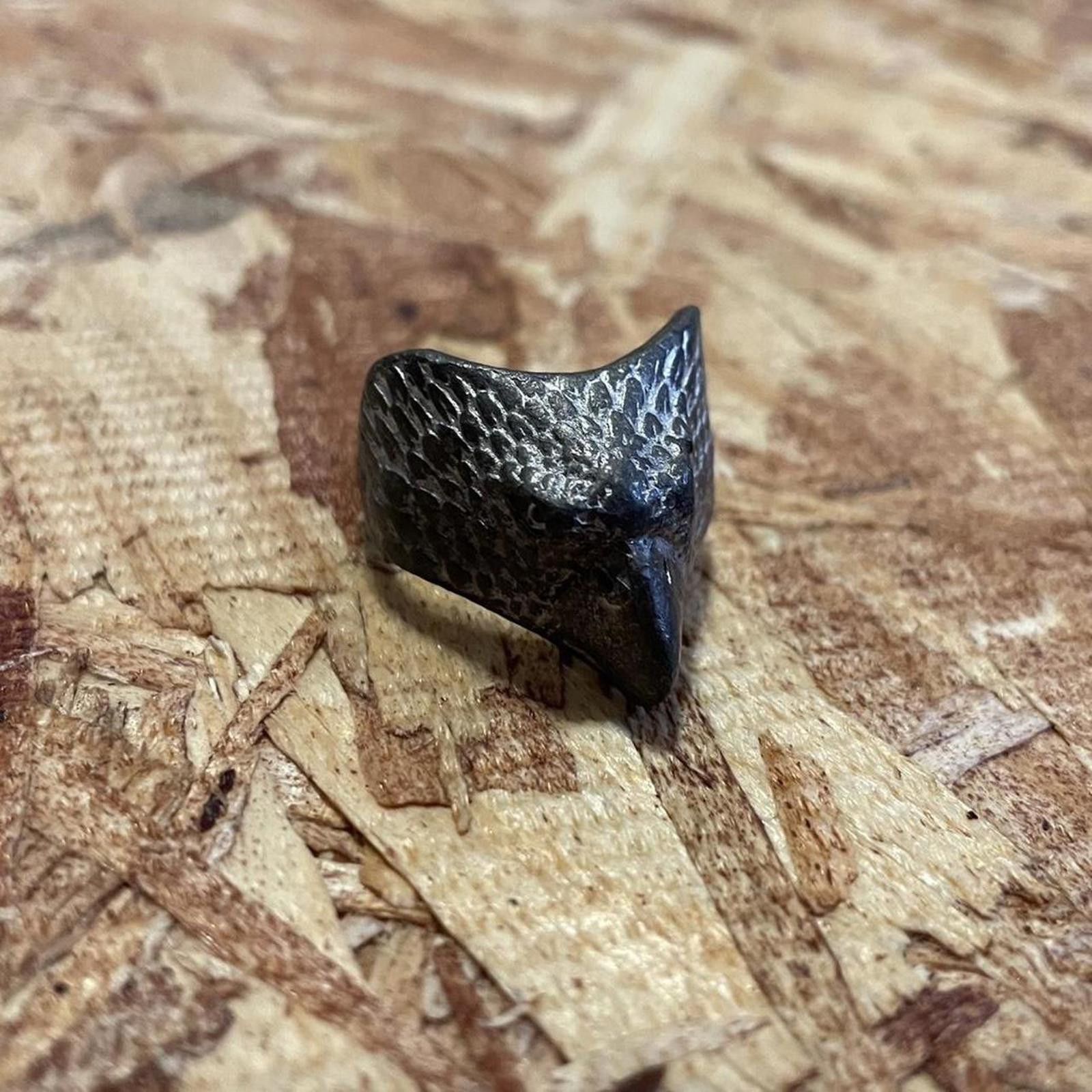 Vintage [80s Vintage] • : 1980s gothic “Bald Eagle” biker ring. Size ONE SIZE - 1 Thumbnail