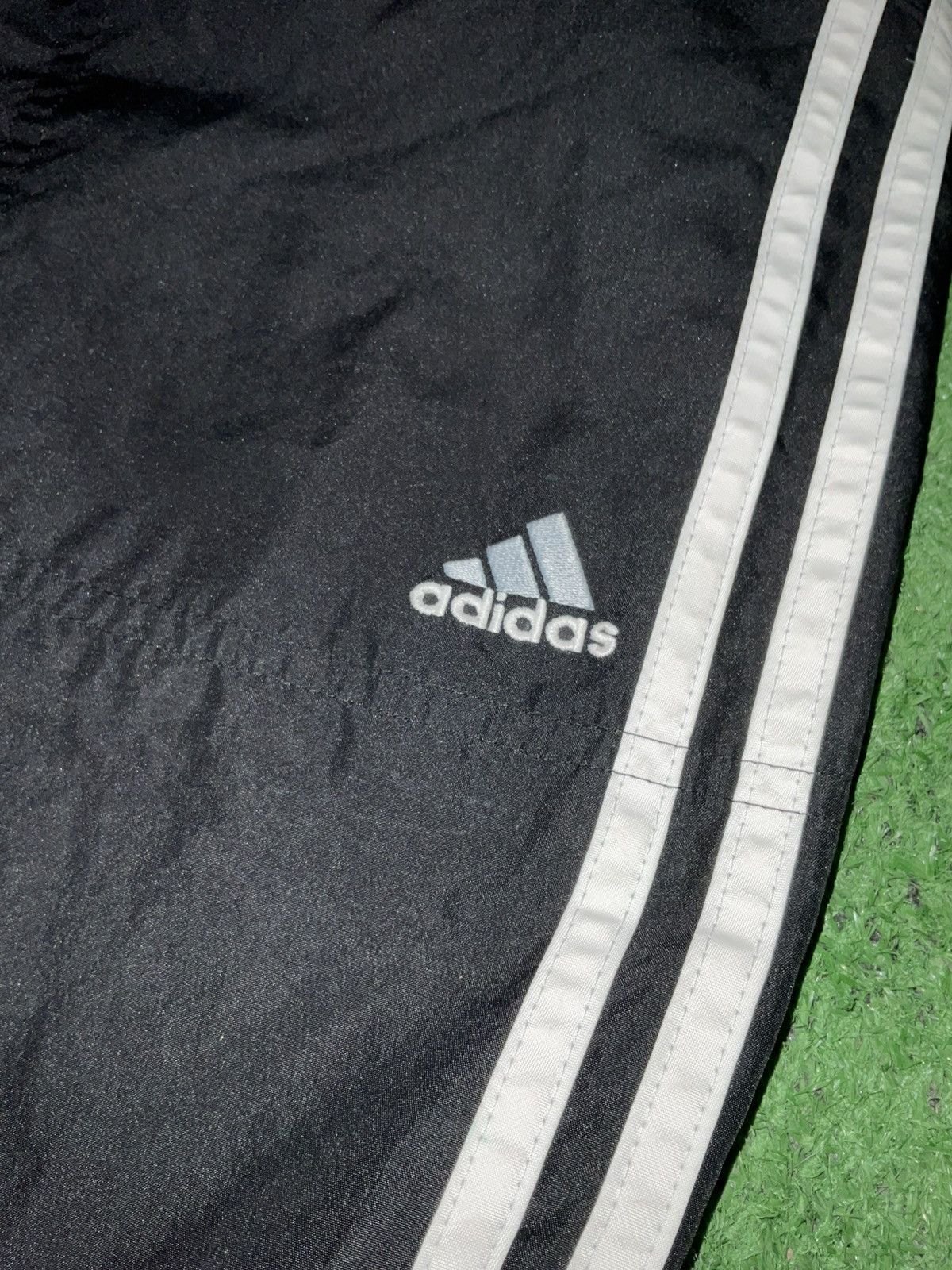 Adidas Back adidas track pants with zip flairs on side Size US 31 - 5 Thumbnail