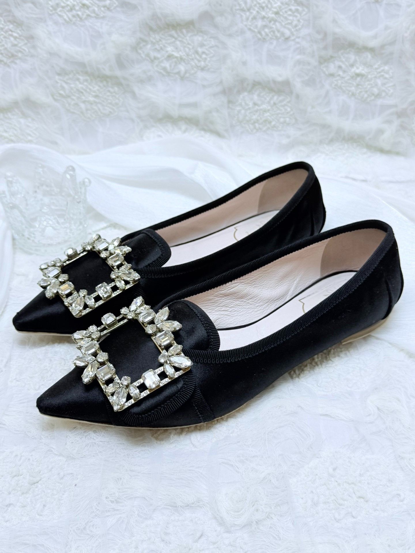 Roger Vivier Roger Vivier Retro Black Lowtop Sneakers us_5 Women Size US 5 / IT 35 - 1 Thumbnail