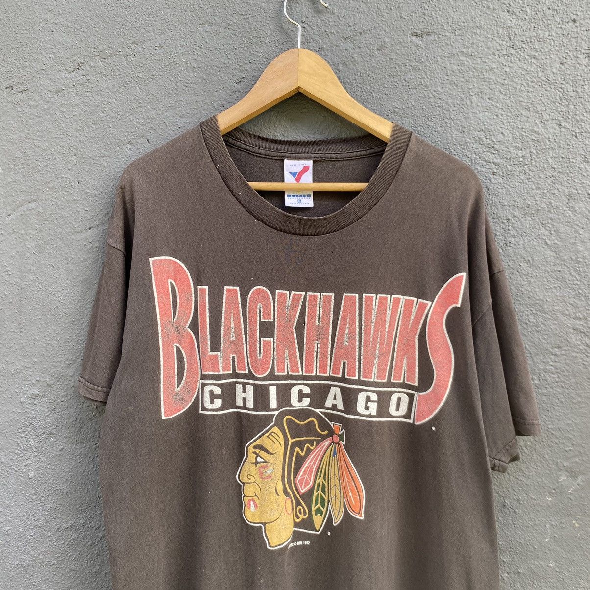 NHL Thrashed Faded Vintage 90s Blackhawks NHL ERD GRUNGE TEE Size US XL / EU 56 / 4 - 2 Thumbnail