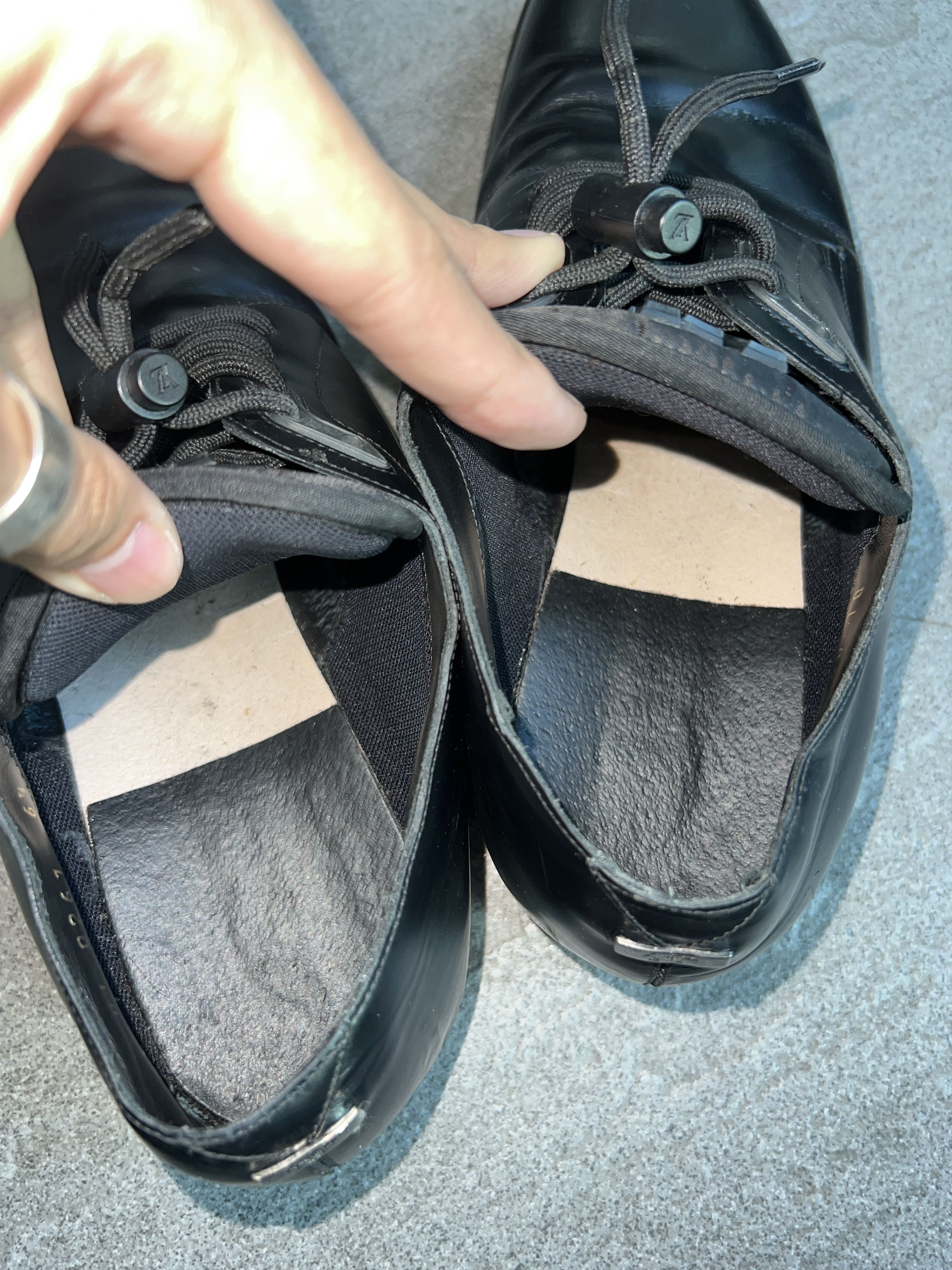Louis Vuitton Louis Vuitton Black Leather Derby Shoes LV Logo 6.5 Size US 6.5 / EU 39-40 - 17 Thumbnail