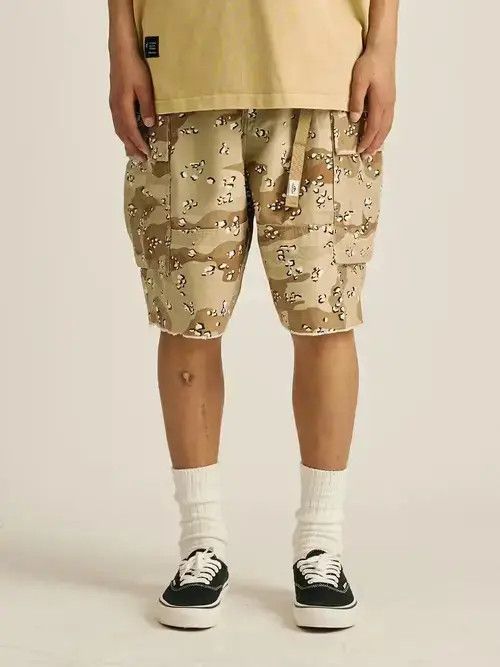 Vintage camo cargo shorts Size US 30 / EU 46 - 1 Thumbnail