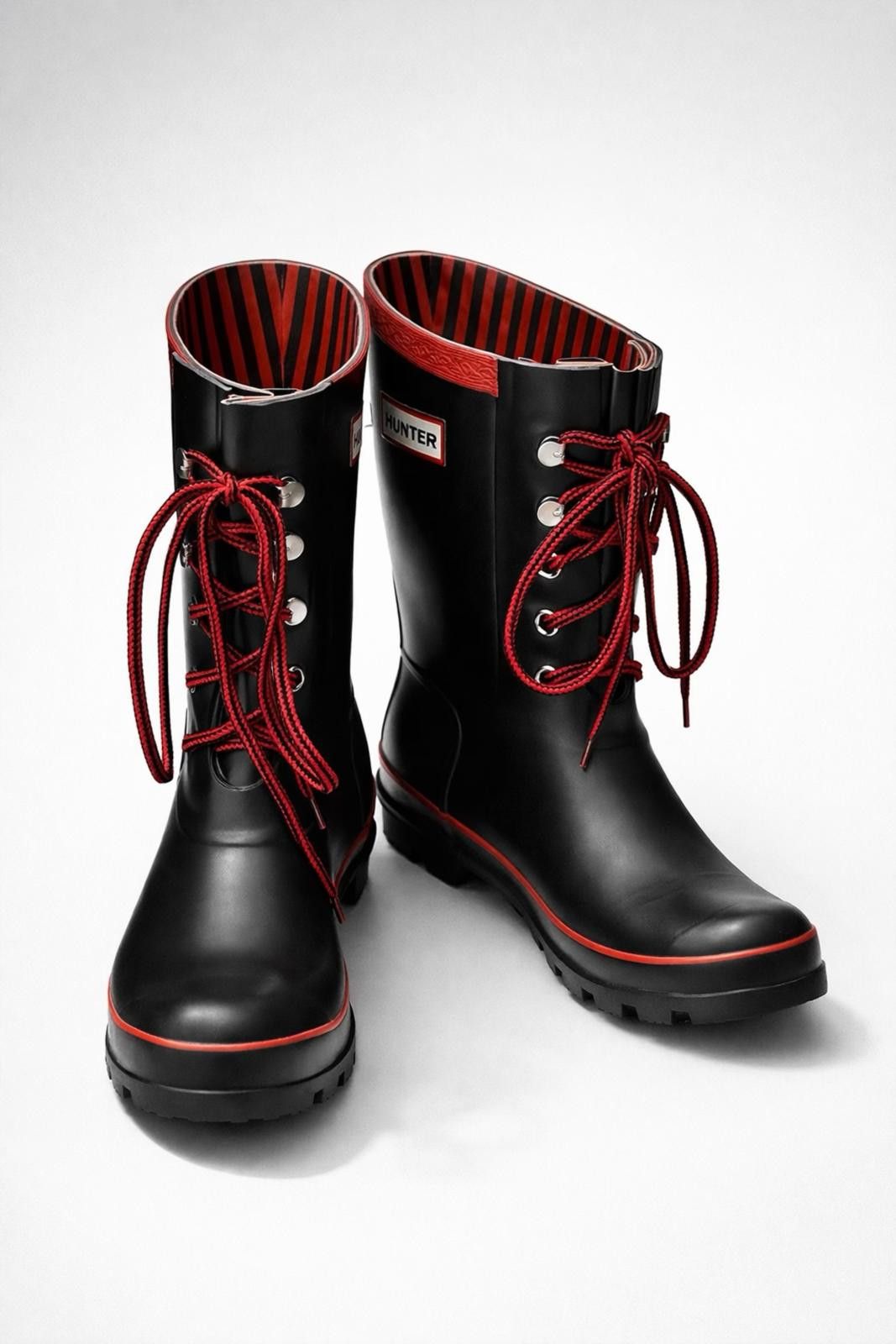 Hunter Hunter Black and Red Lace-Up Rain Boots US 6 / UK 4 Size US 6 / IT 36 - 1 Thumbnail