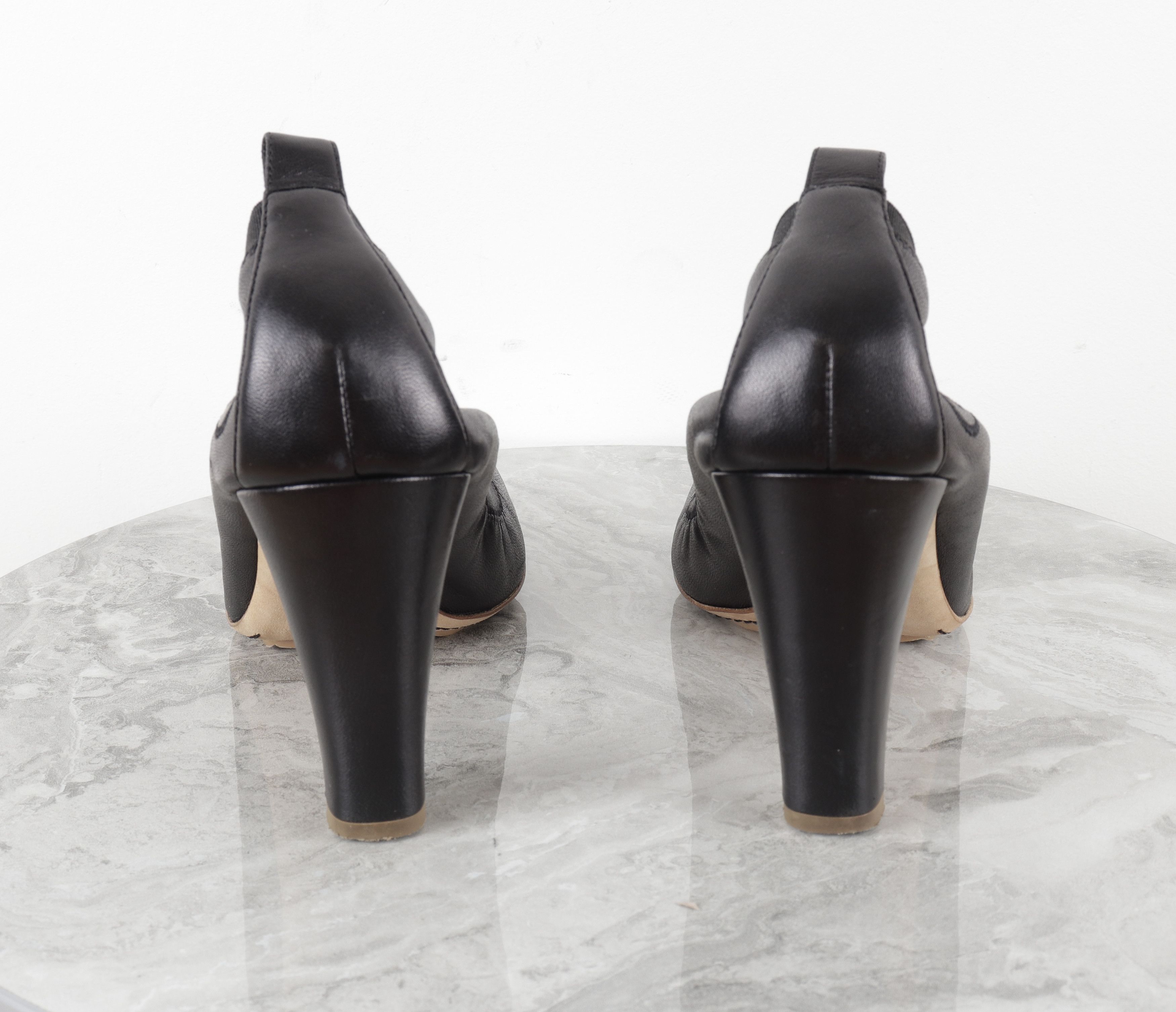 Chanel Chanel CC Logo Spirit Leather Stretch Black Heels Size US 9.5 / IT 39.5 - 6 Thumbnail