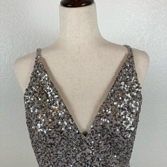 Dress the Population Dress The Population Tatum metallic sequin bodycon mini Size L / US 10 / IT 46 - 6 Thumbnail