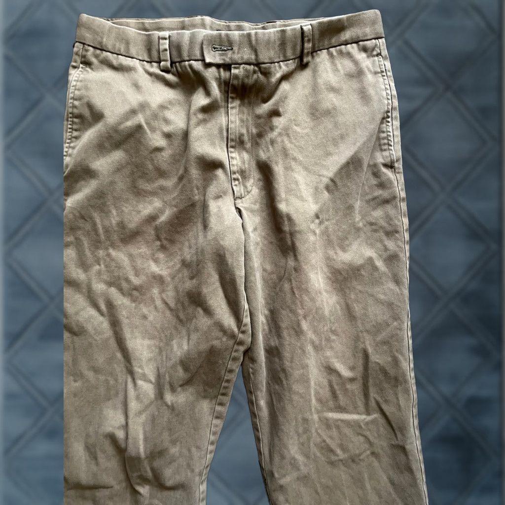 Dockers Dockers Brown Classic Fit Men Pants 34x30 Flat Front Straight Leg Dockers Signature Khaki Dress Pants 34in Inseam Mens Size US 34 / EU 50 - 1 Thumbnail