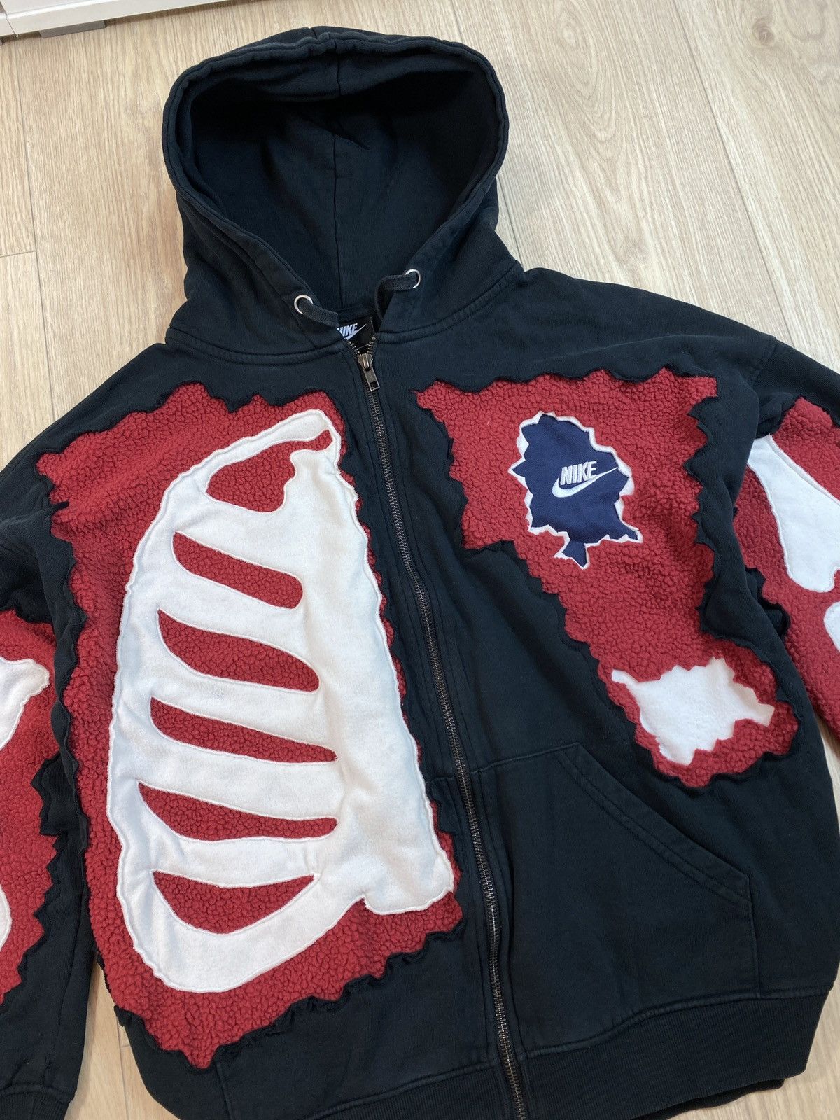 Japanese Brand × Nike × Vintage Nike Custom Skeleton Zip Up Hoodie Skull Bones Vintage Y2K Size US S / EU 44-46 / 1 - 6 Thumbnail