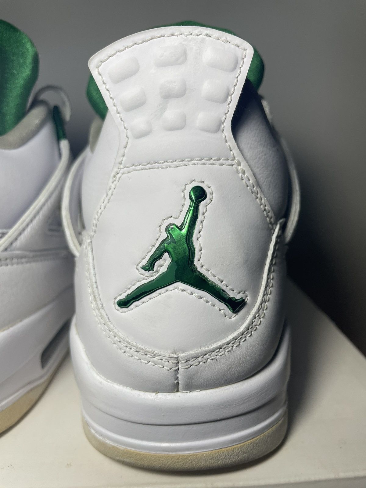 Jordan Brand Jordan 4 Metallic Green Size US 10.5 / EU 43-44 - 4 Thumbnail