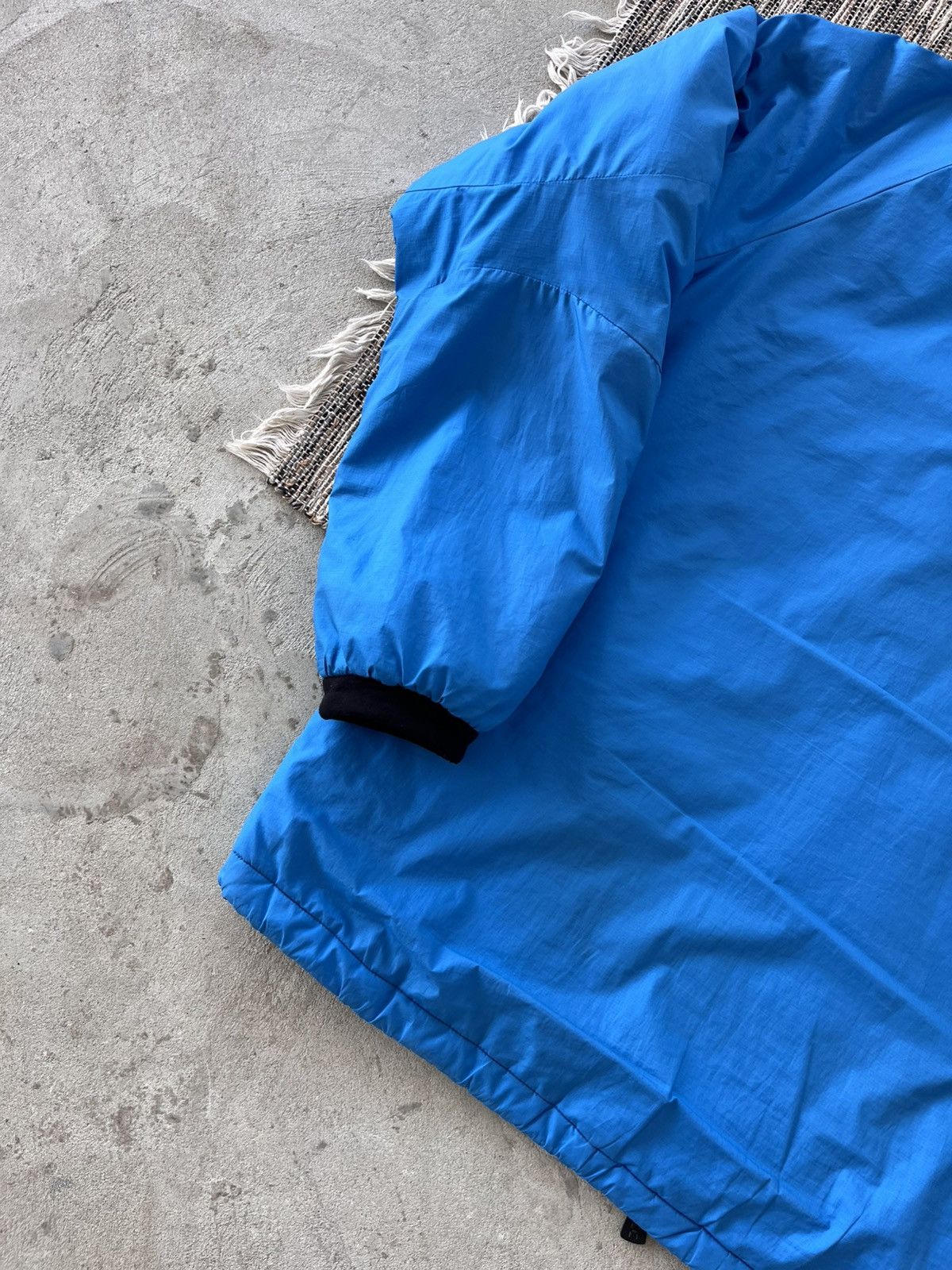 Haglofs Vintage Haglöfs Lightweight Down Jacket Blue outdoor Y2K Size US L / EU 52-54 / 3 - 14 Thumbnail