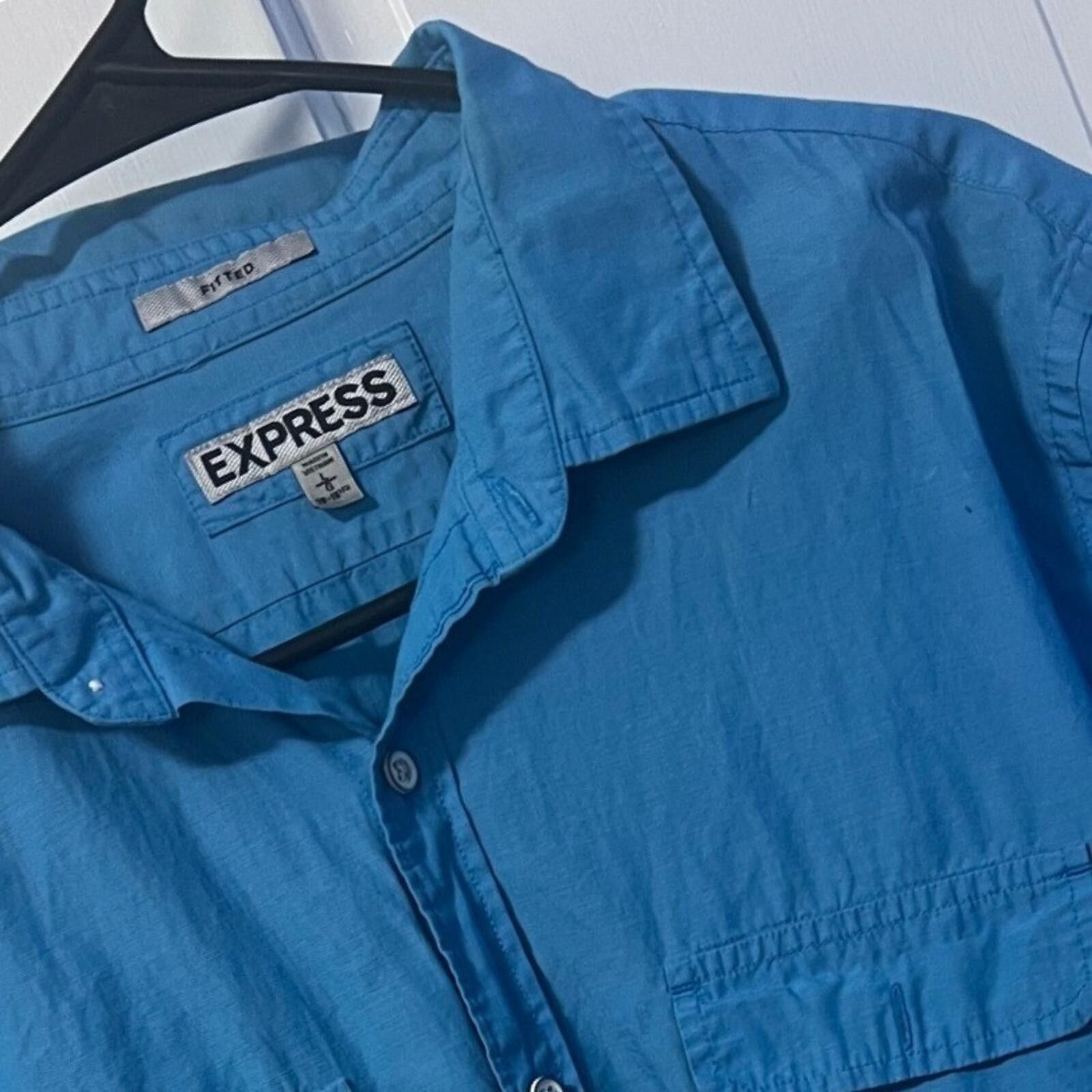 Express Express Shirt Mens Large Blue Excellent Fitted Short Sleeve Size US L / EU 52-54 / 3 - 1 Thumbnail