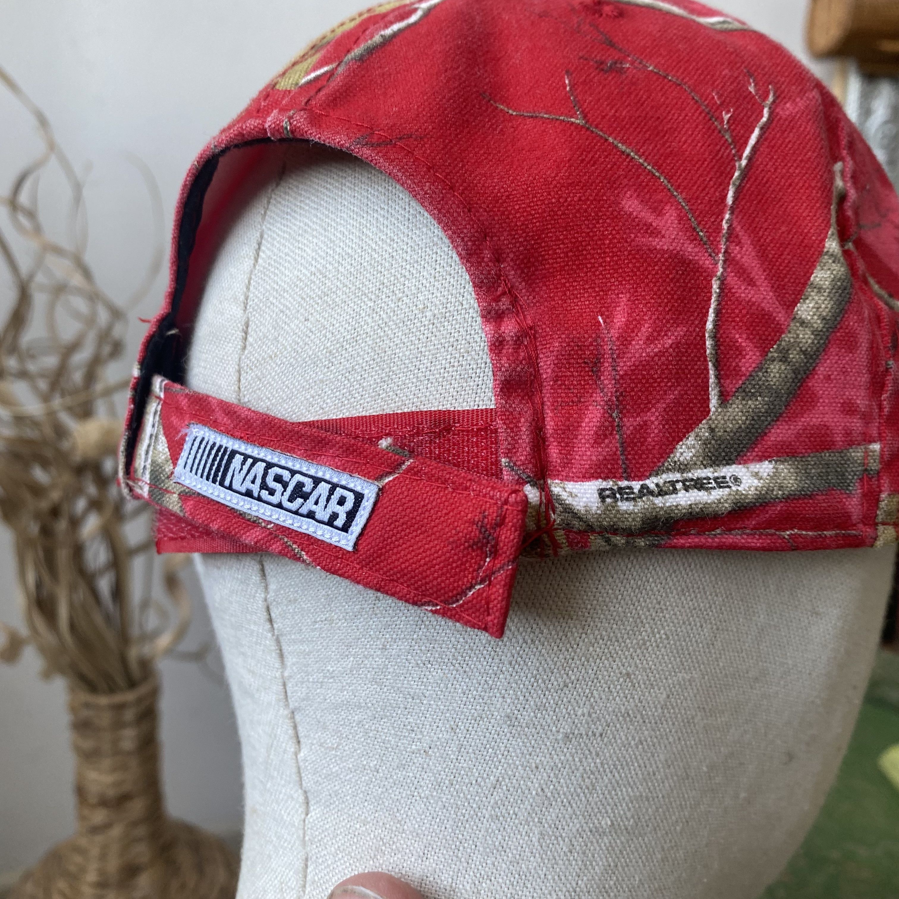 Realtree 🔥 Y2K Red Realtree cap Mossy Oaks Baseball hat NASCAR opium Size ONE SIZE - 7 Thumbnail