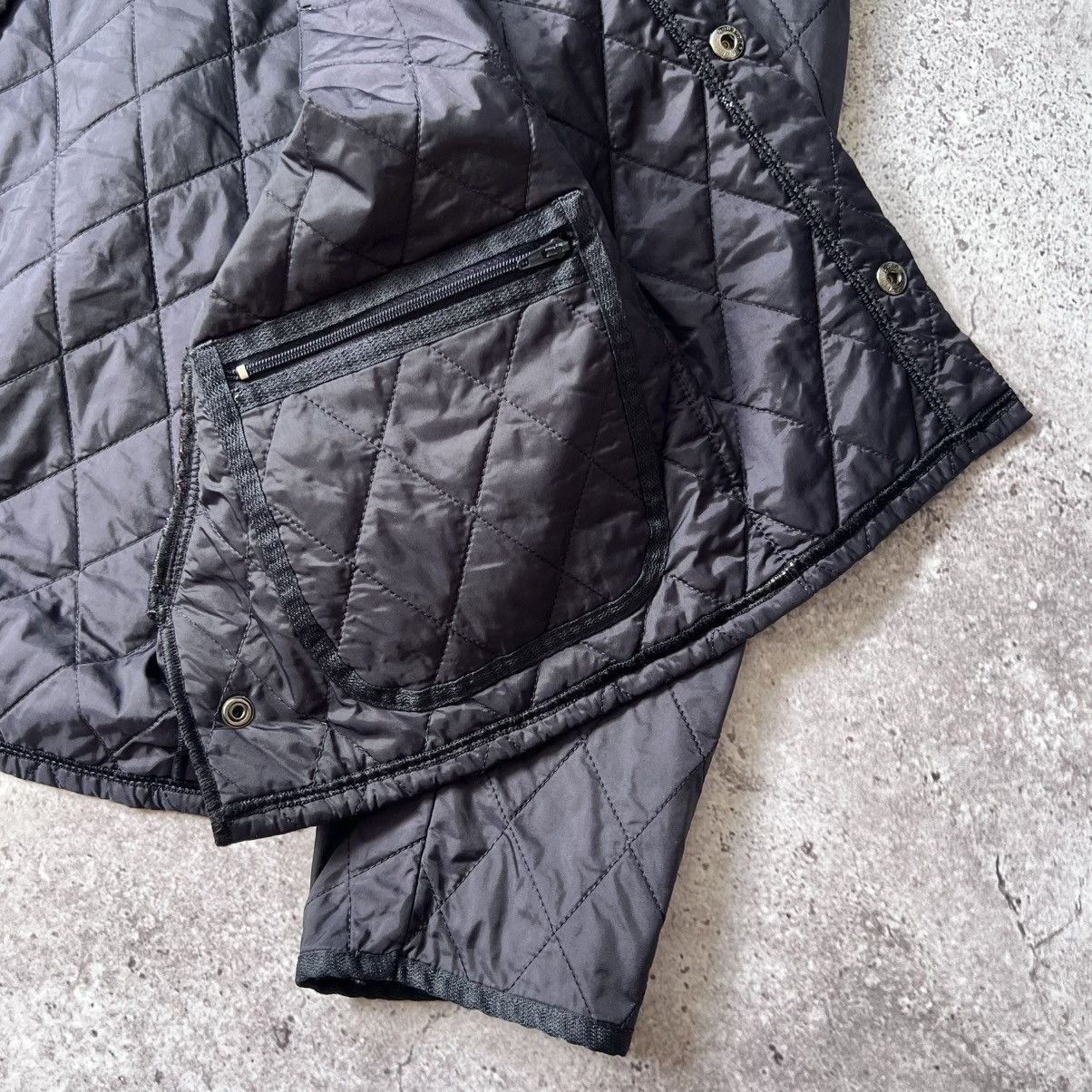 Barbour Barbour Lightweight Liddesdale Quilted Jacket Navy L Size US L / EU 52-54 / 3 - 6 Thumbnail