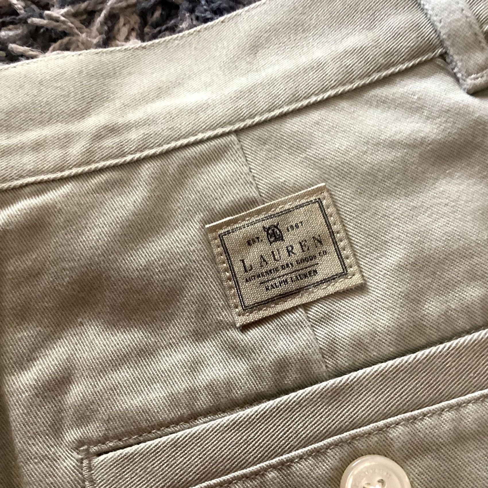 Ralph Lauren Lauren Ralph Lauren Khakis & Chinos Shorts Petite Womens 10P Beige Tan Casual Womens Size 32" / US 10 / IT 46 - 3 Thumbnail