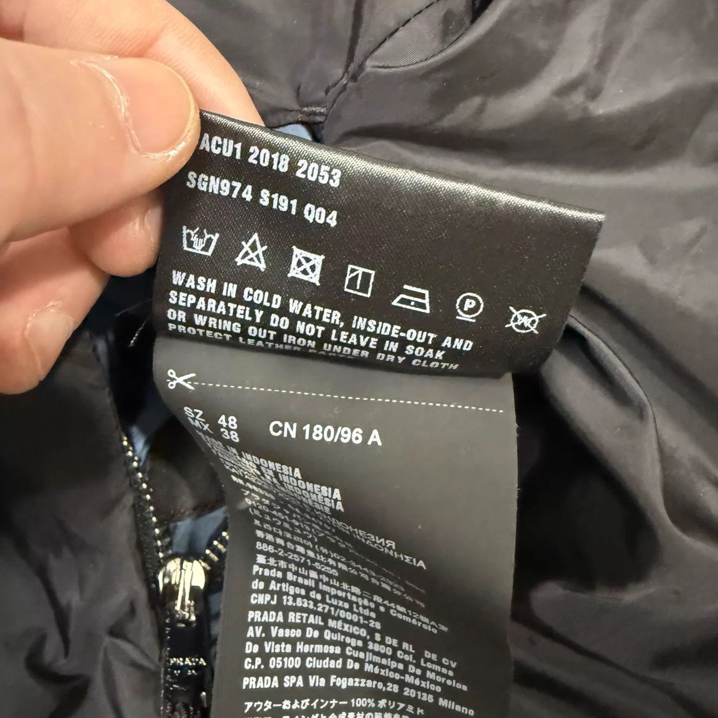 Prada Prada Nylon Jkt Blk/Bl Logo Hem 2-Sided 48 99 New Size US M / EU 48-50 / 2 - 5 Thumbnail