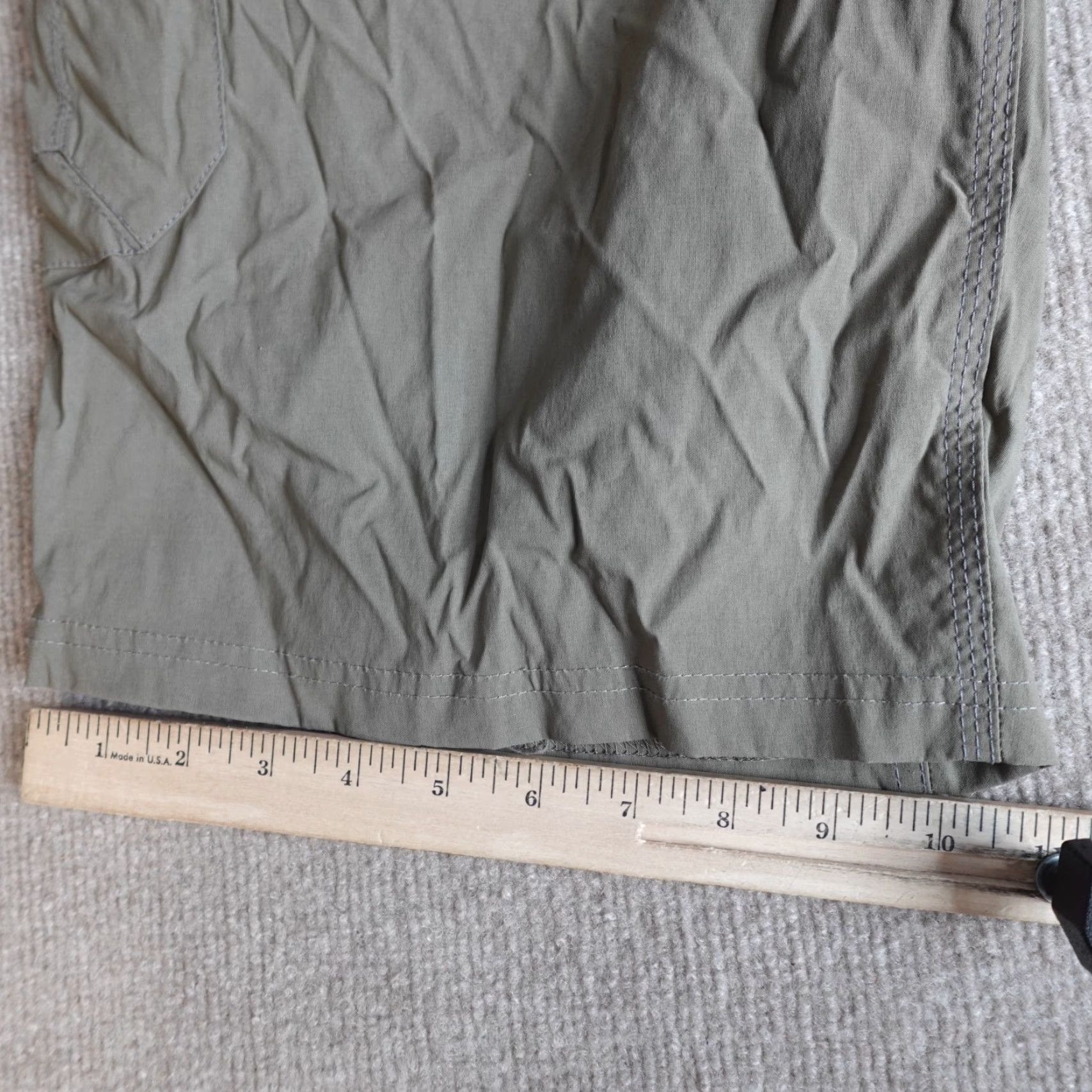 Vintage Kuhl Cargo Shorts 38 Gray Beige Snap Button 12" Inseam 11" Regular Men Casual Outdoor Pockets Size US 38 / EU 54 - 6 Thumbnail